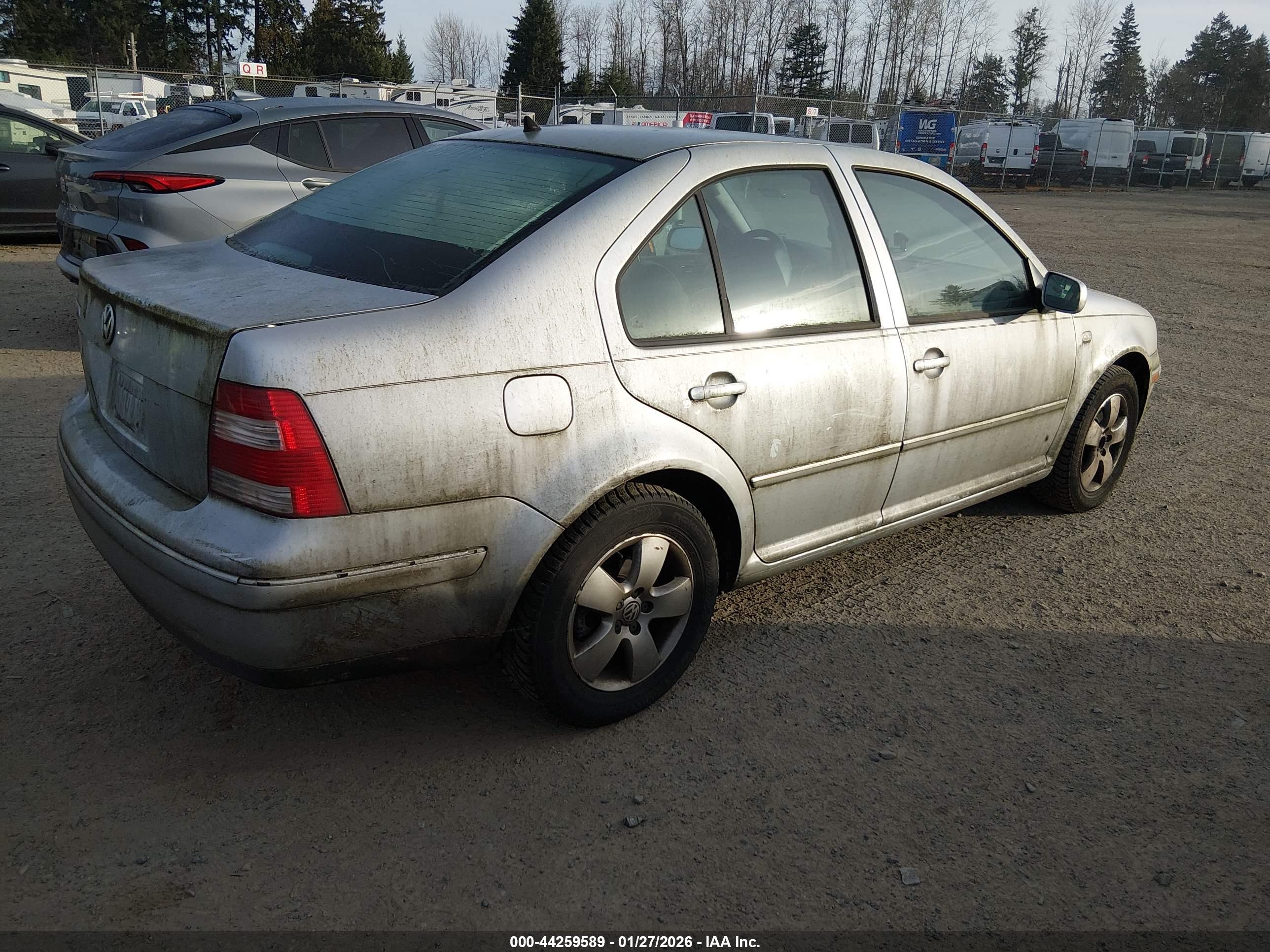VOLKSWAGEN JETTA image 4