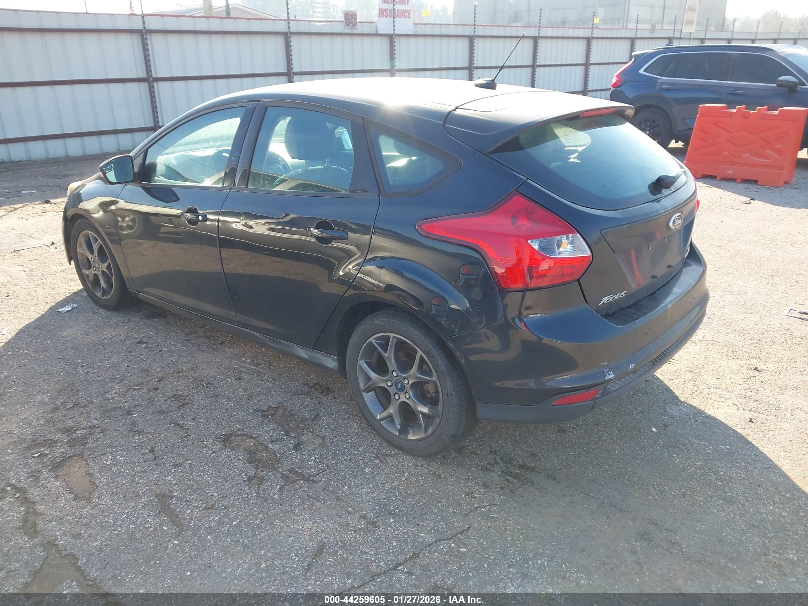 FORD FOCUS image 3