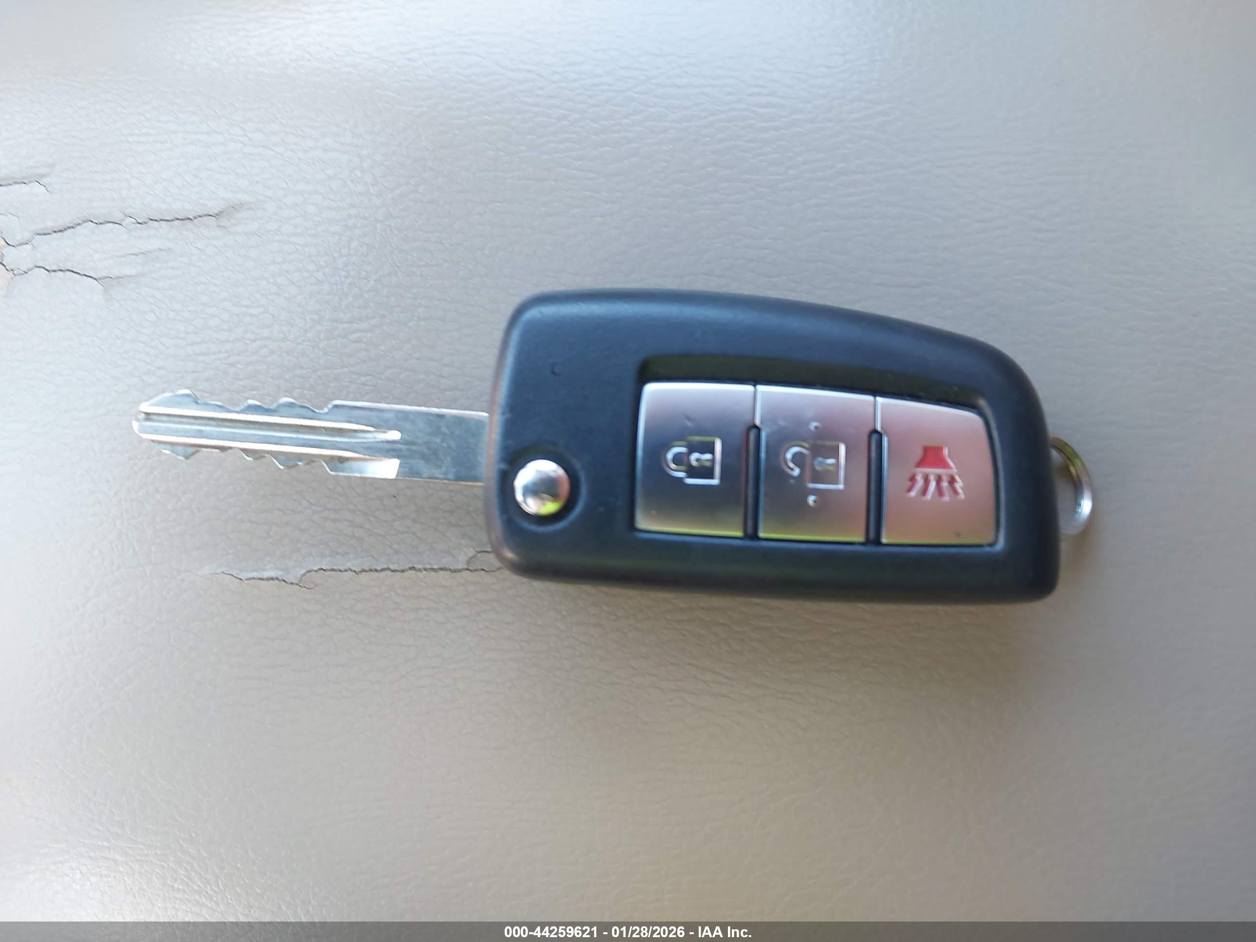 NISSAN ROGUE image 11