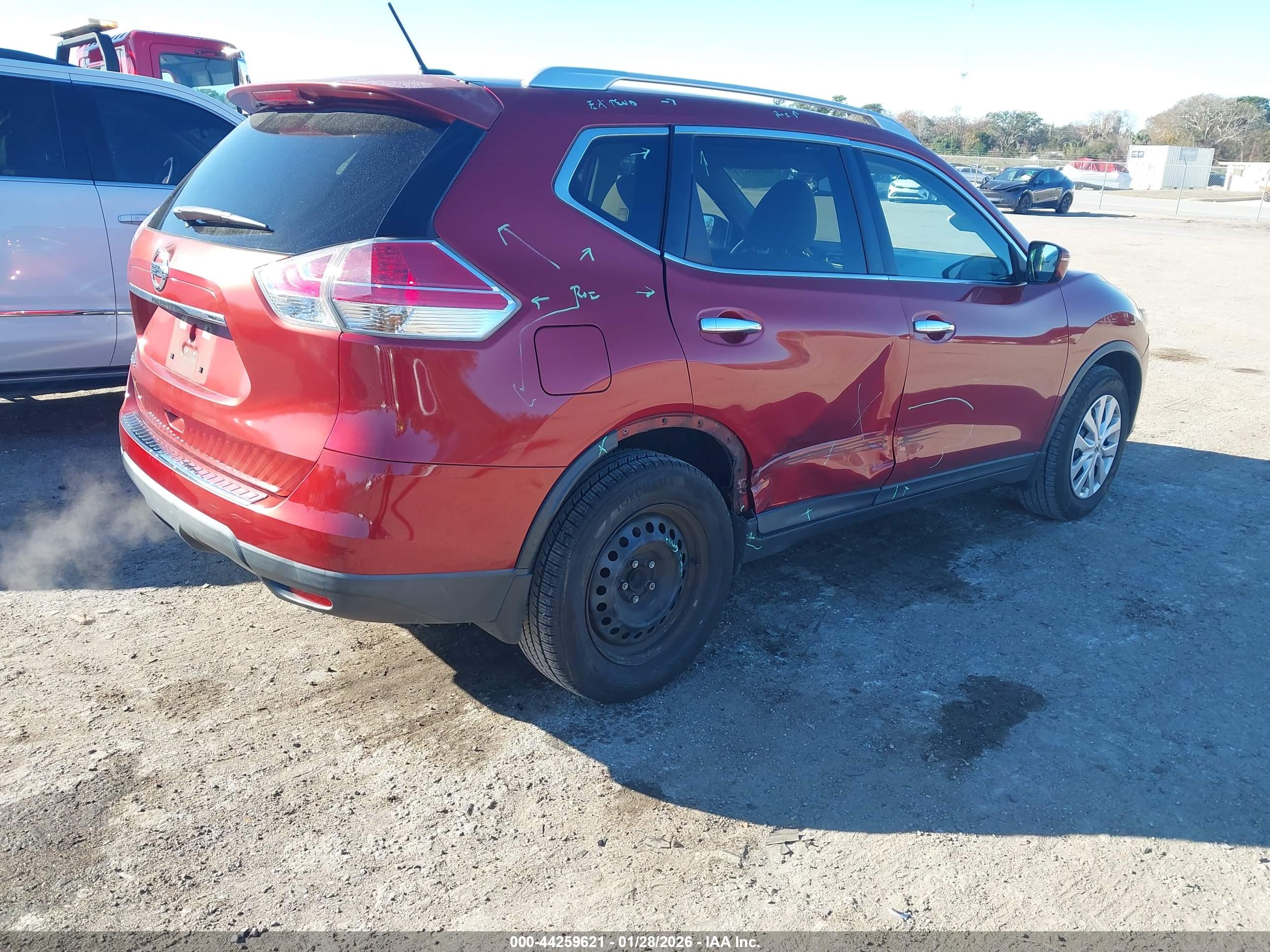 NISSAN ROGUE image 4