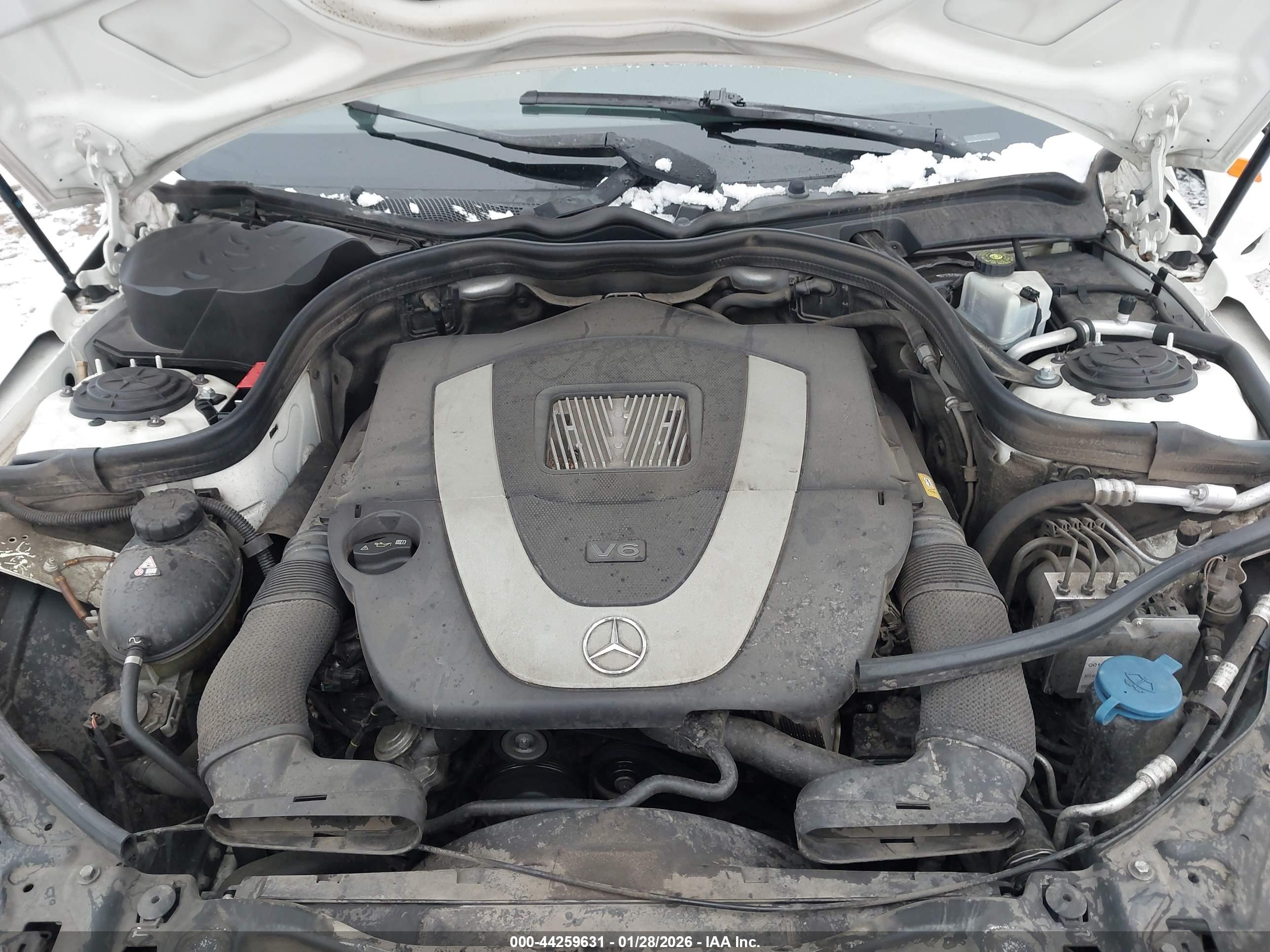 MERCEDES-BENZ E image 10