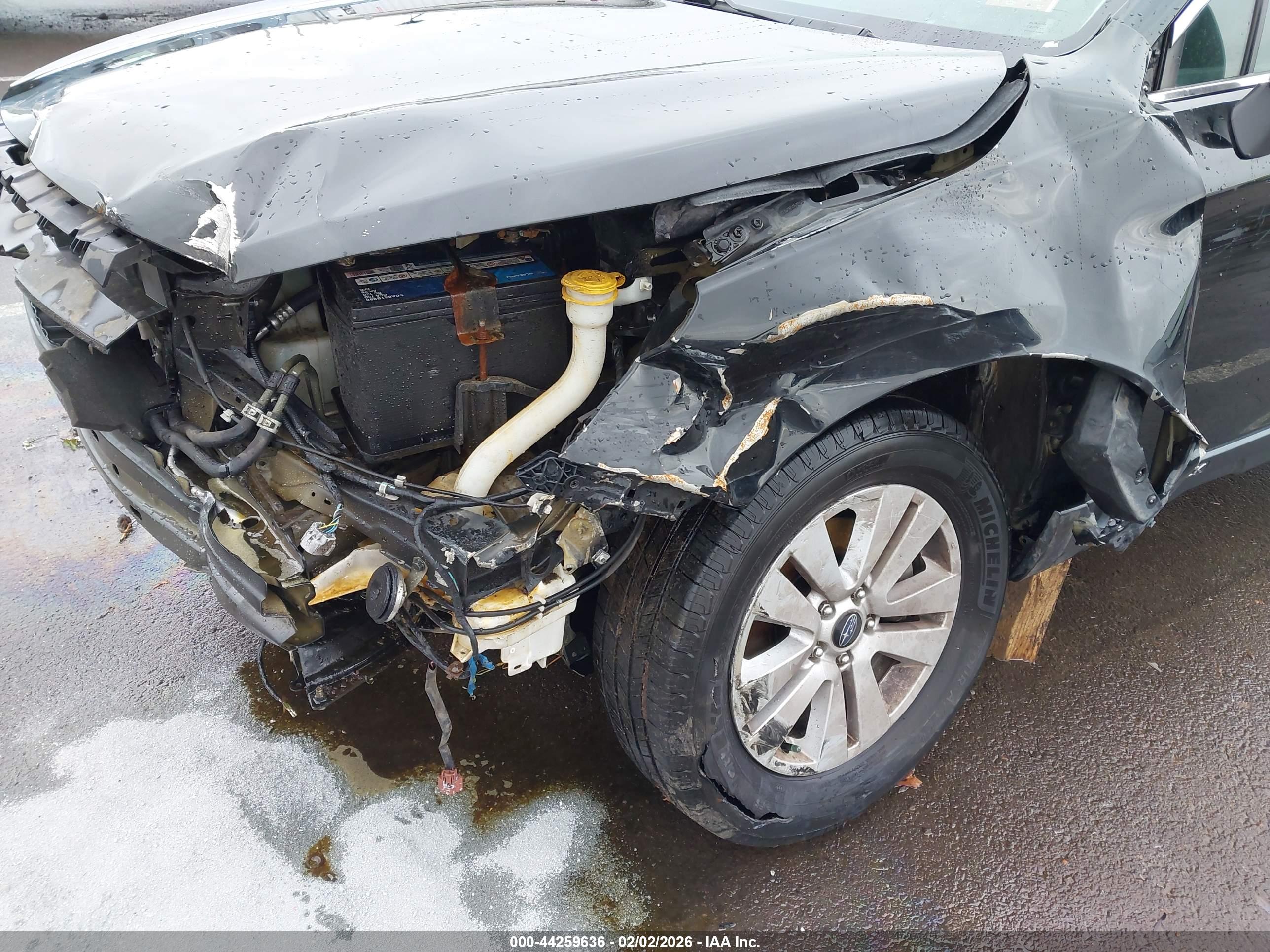 SUBARU OUTBACK image 6