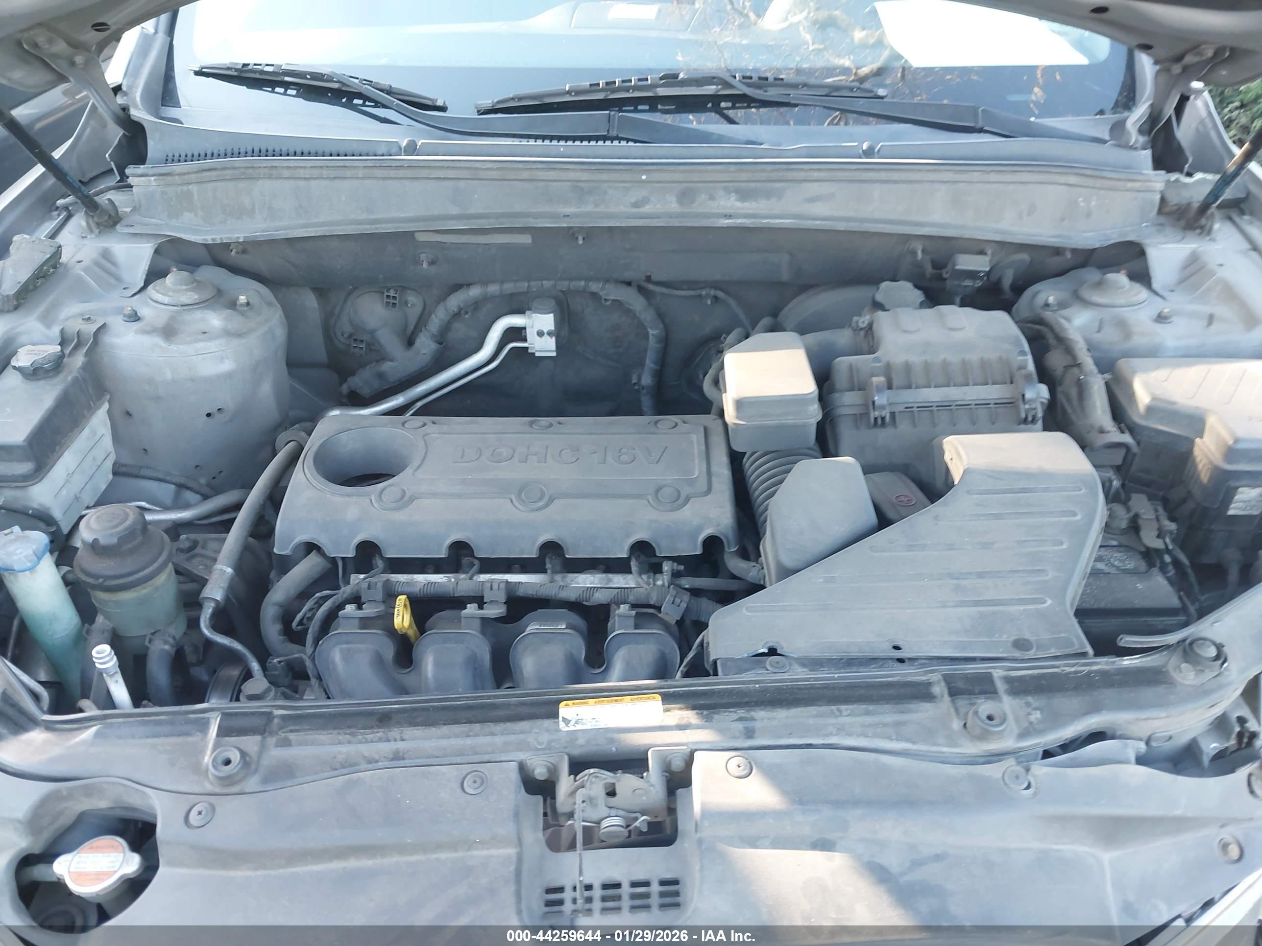 HYUNDAI SANTA image 10