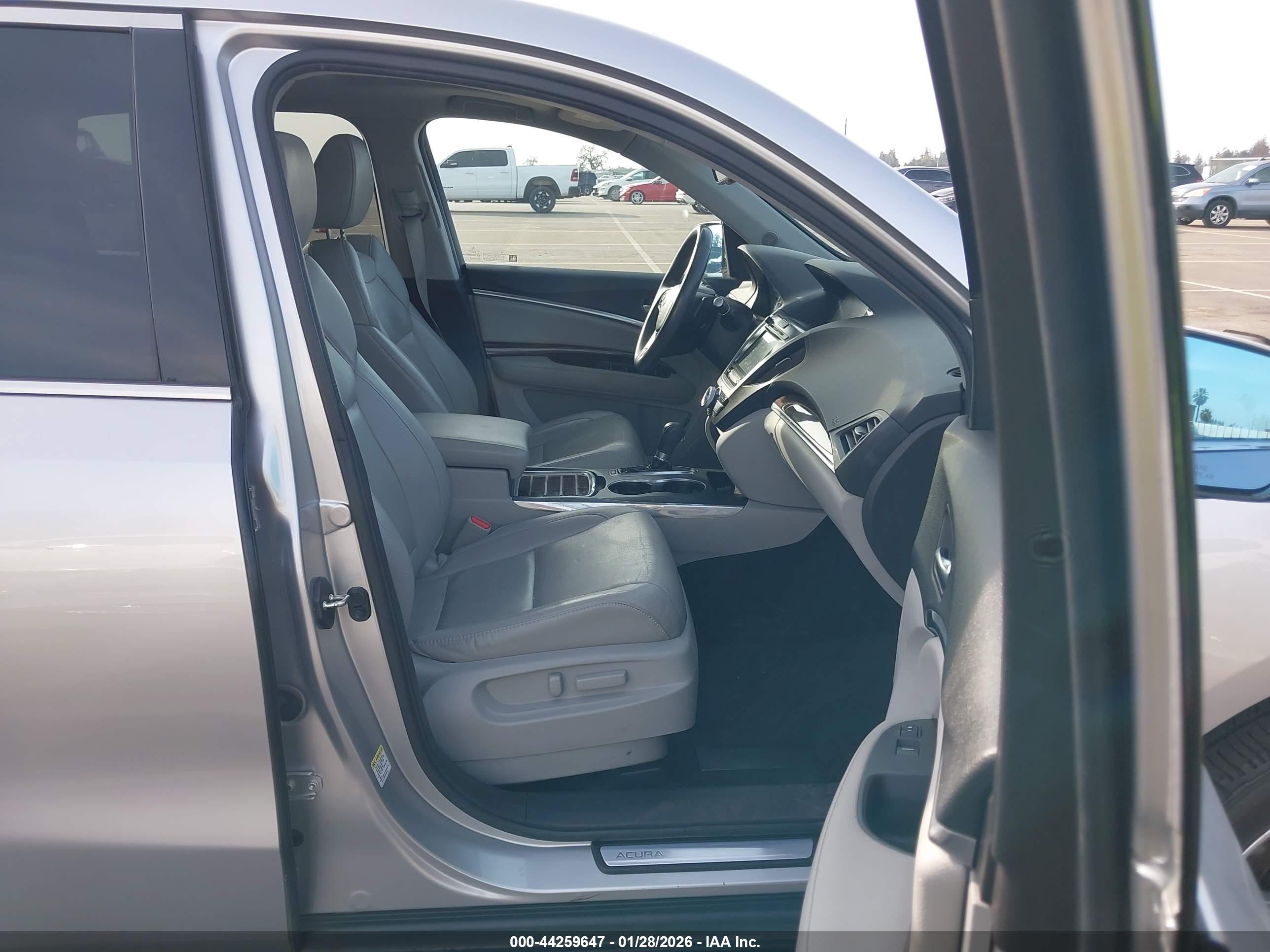 ACURA MDX image 5