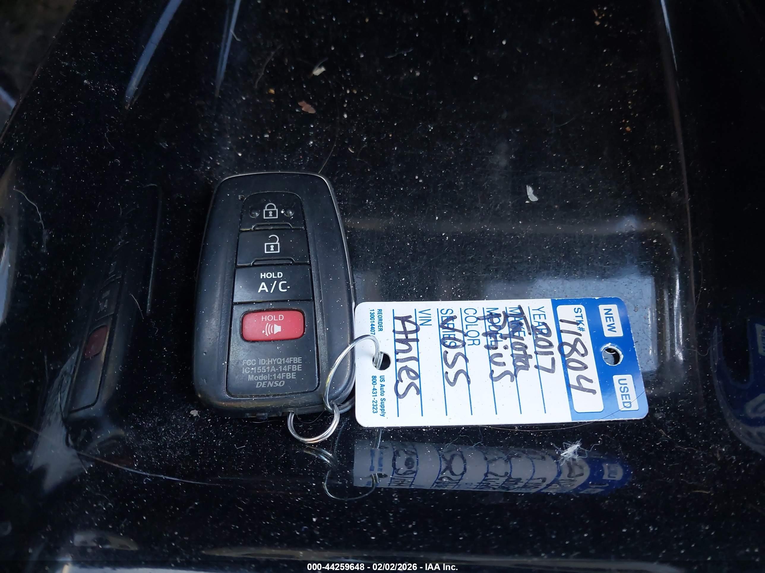 TOYOTA PRIUS image 11