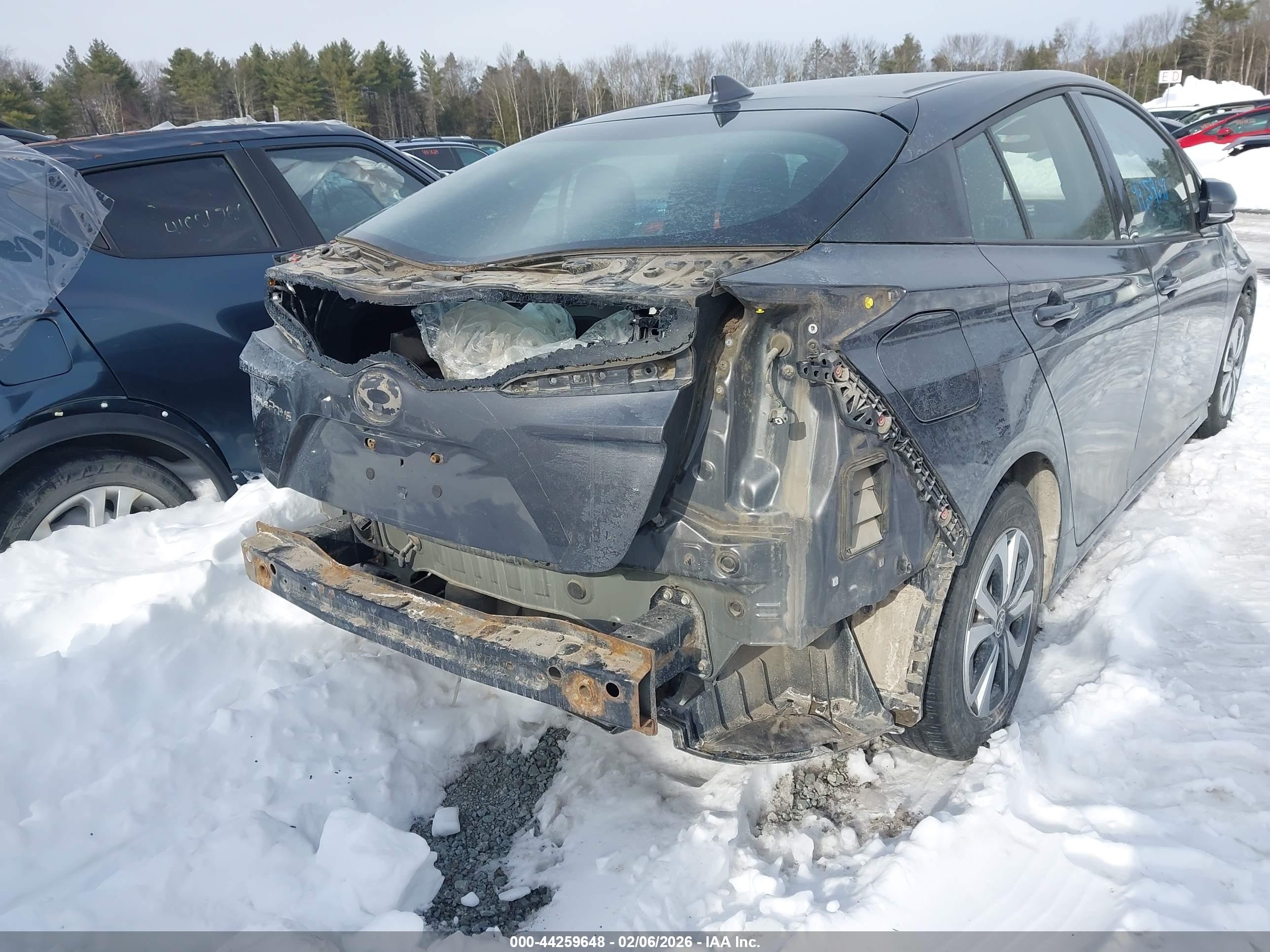 TOYOTA PRIUS image 6