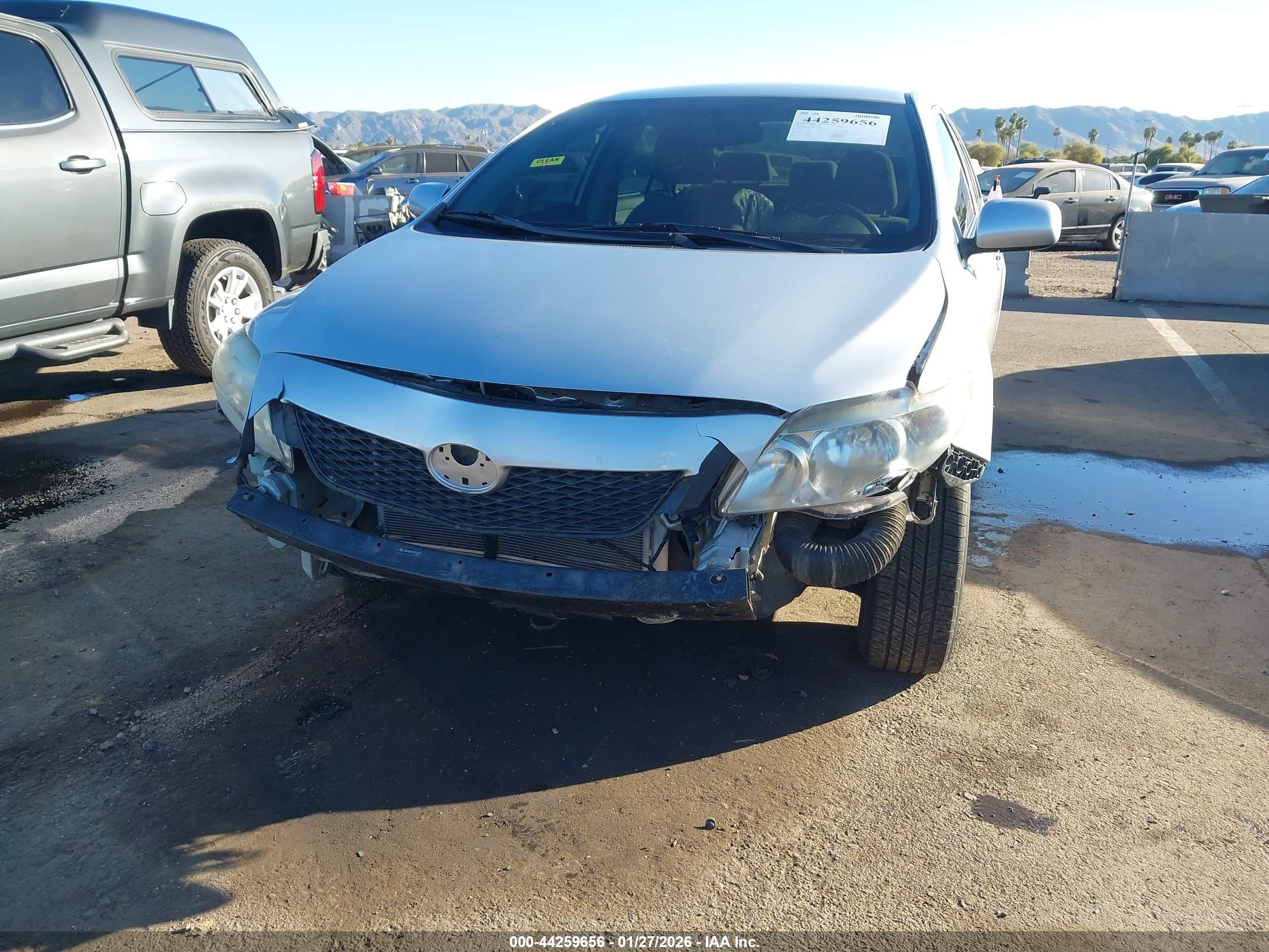 TOYOTA COROLLA image 6