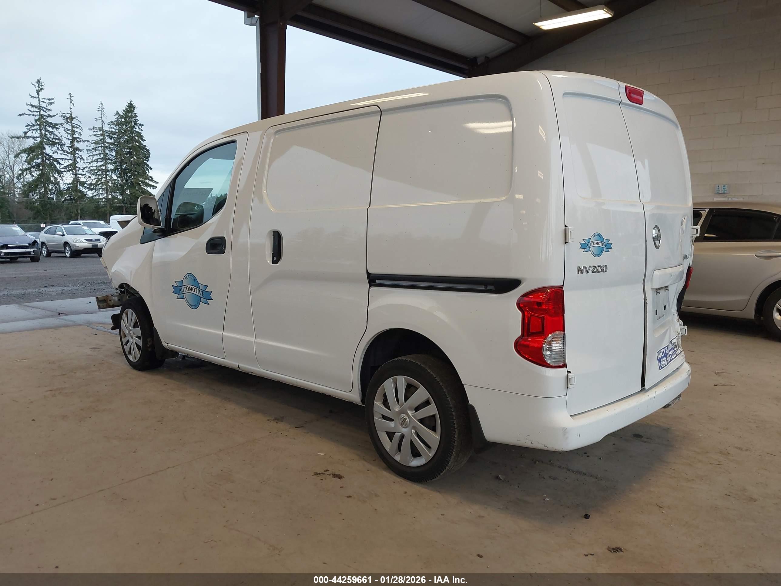 NISSAN NV200 image 3