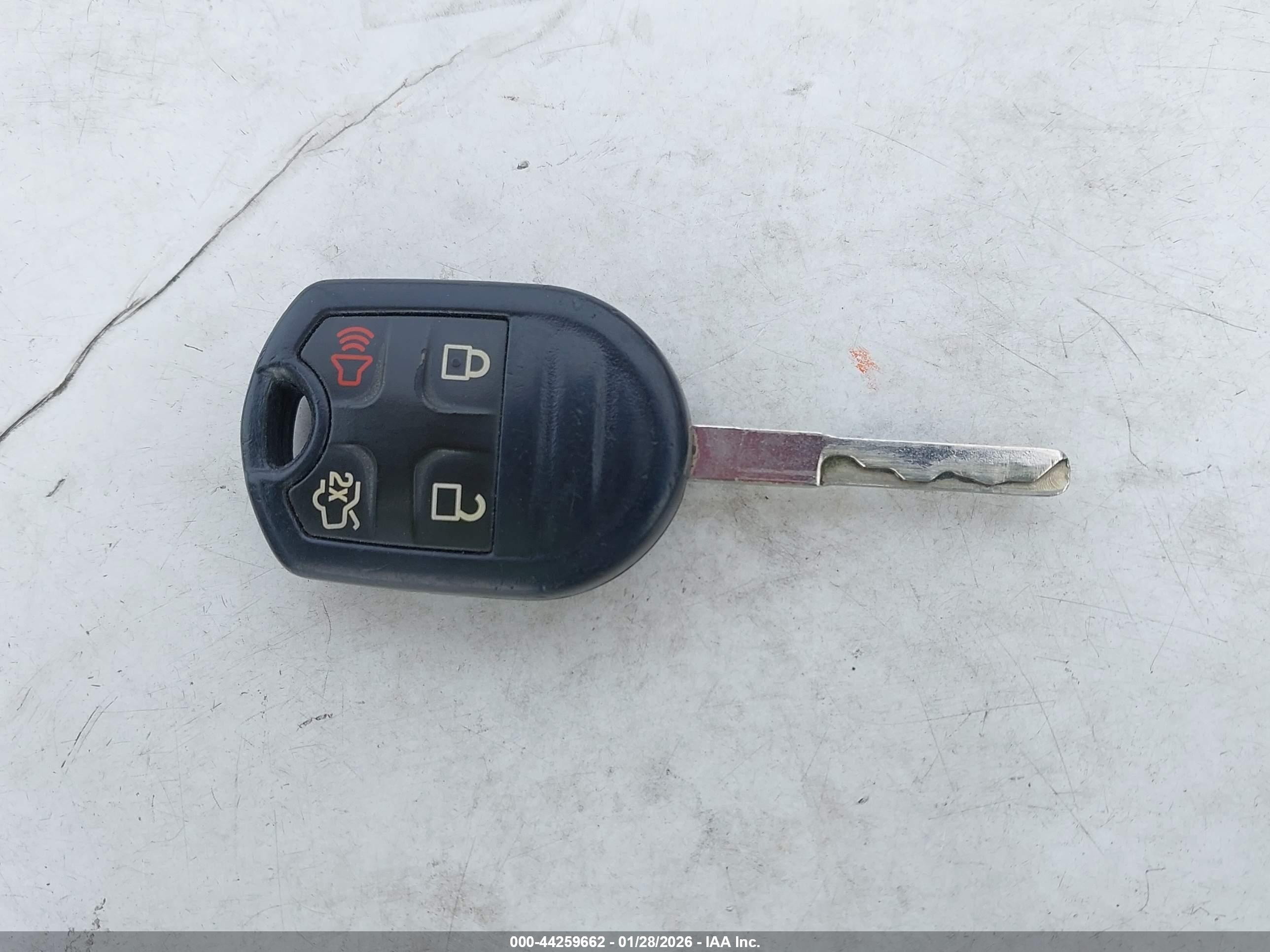 FORD FIESTA image 11