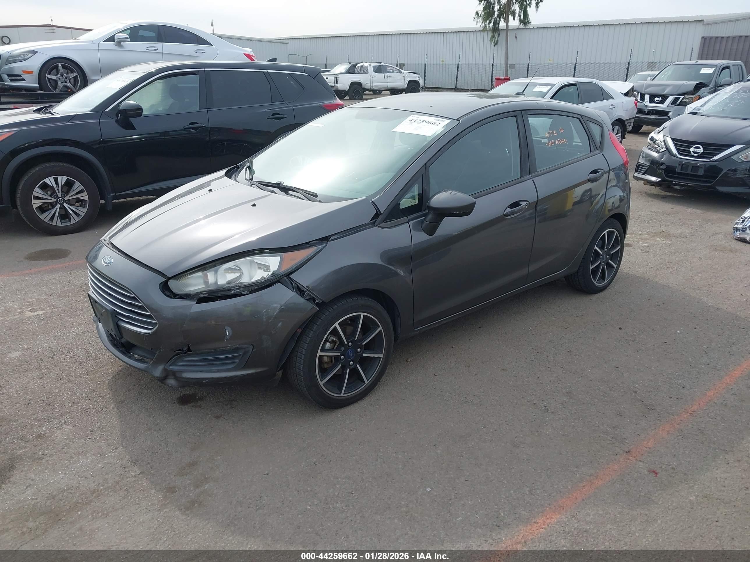 FORD FIESTA image 2
