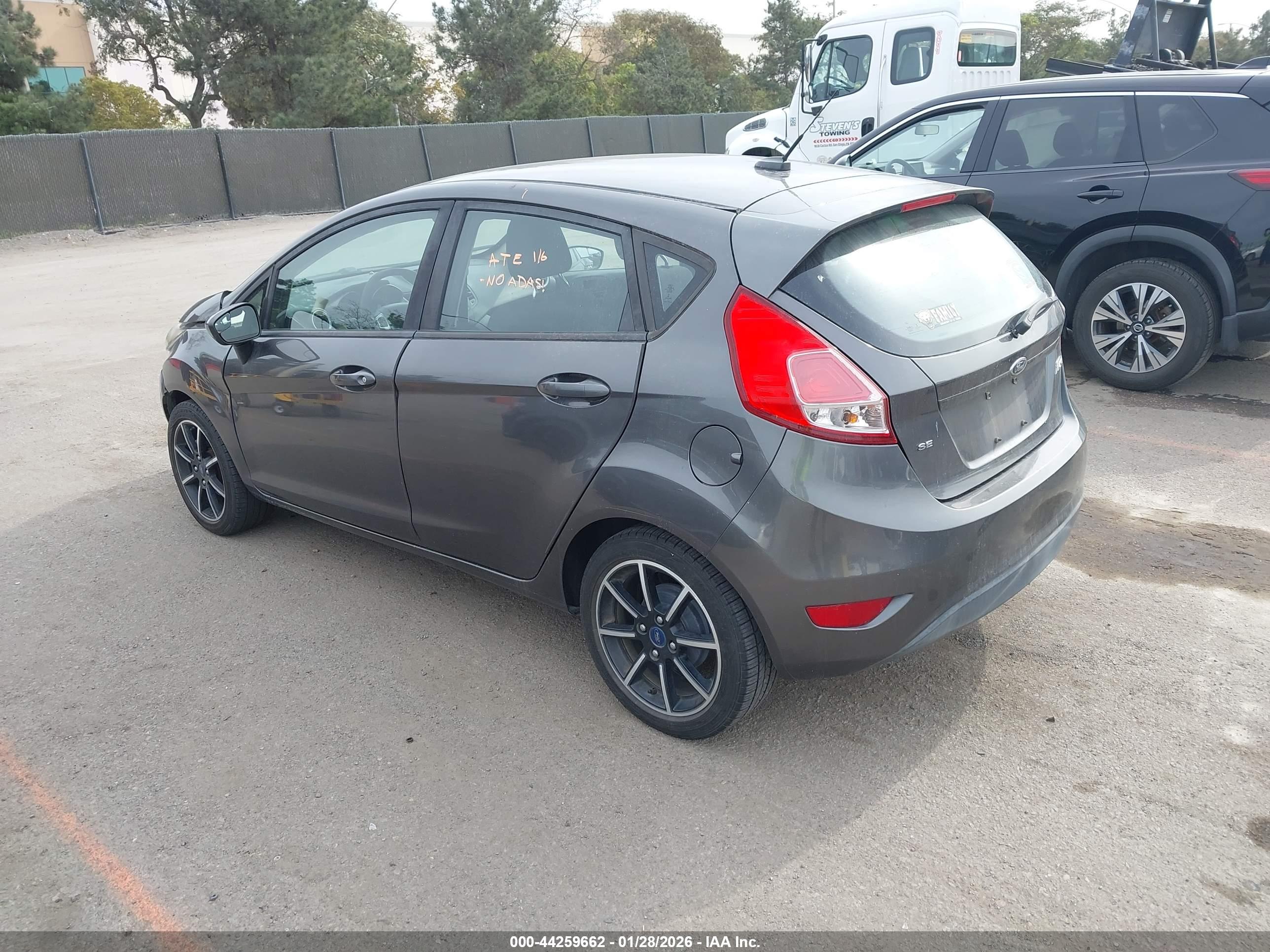 FORD FIESTA image 3