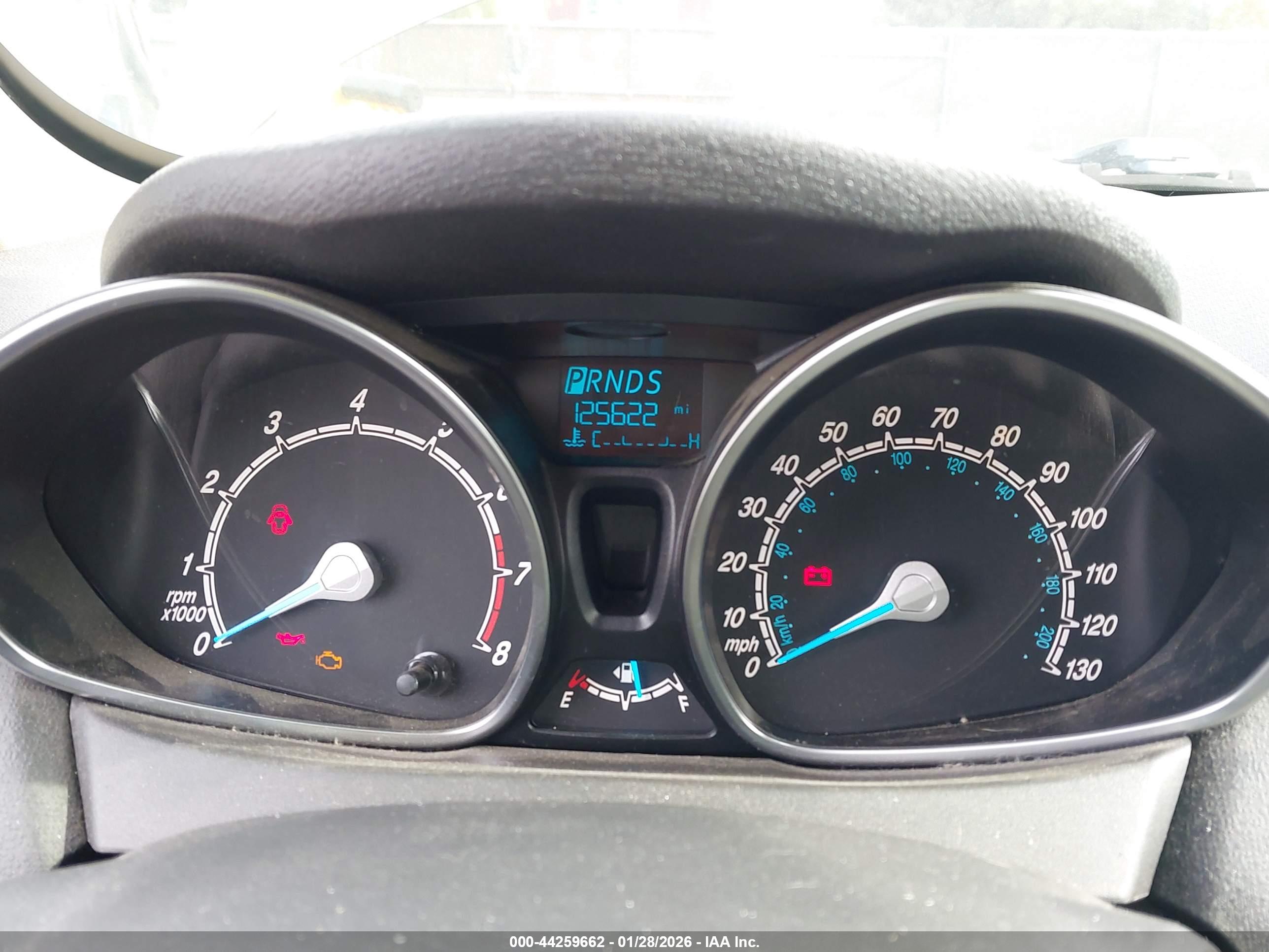FORD FIESTA image 7