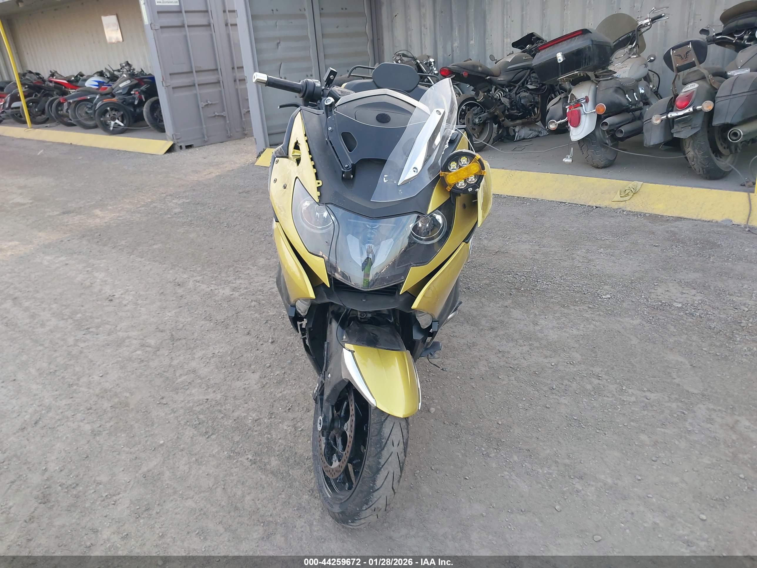 BMW K1600 image 5