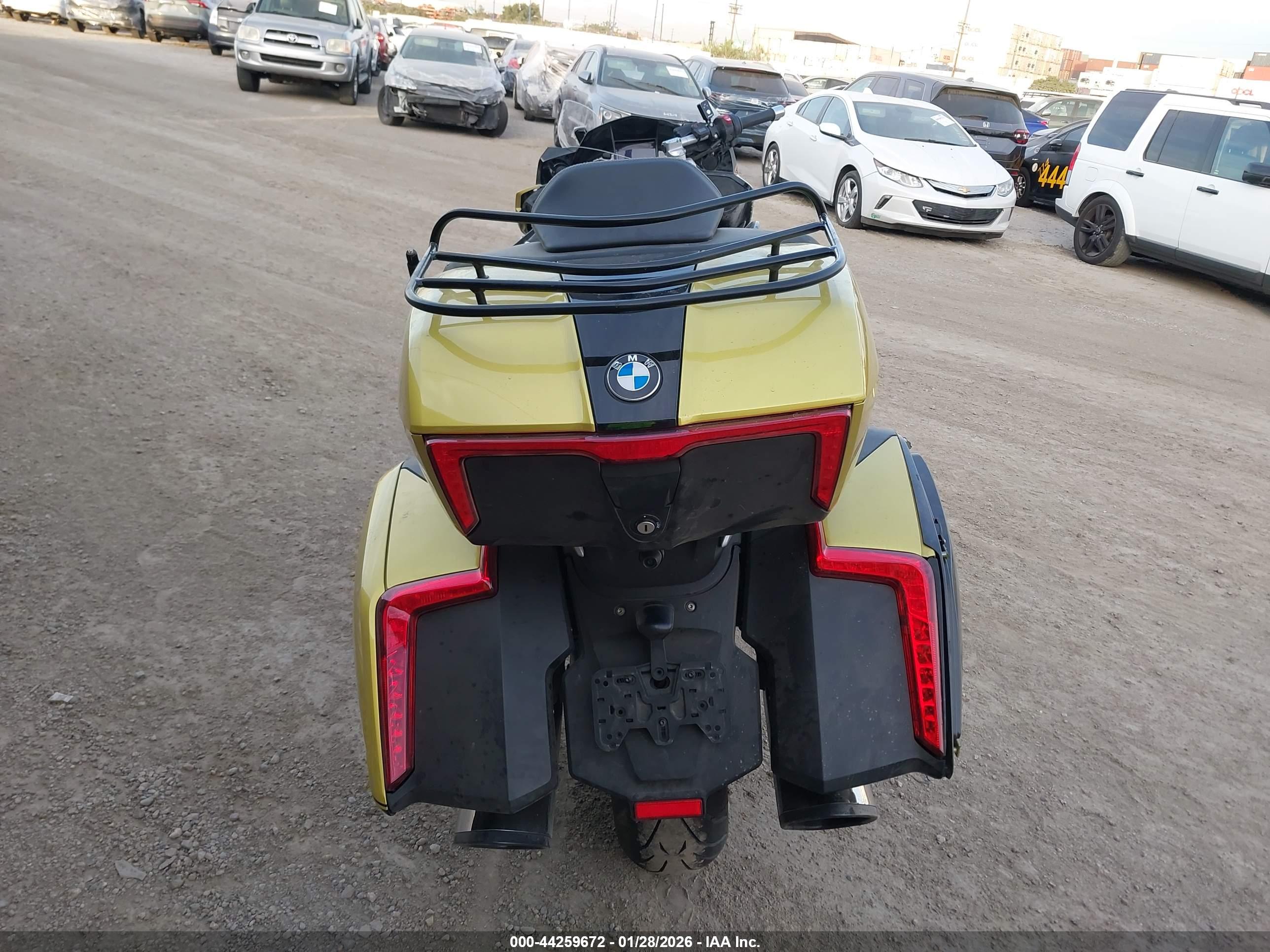 BMW K1600 image 6