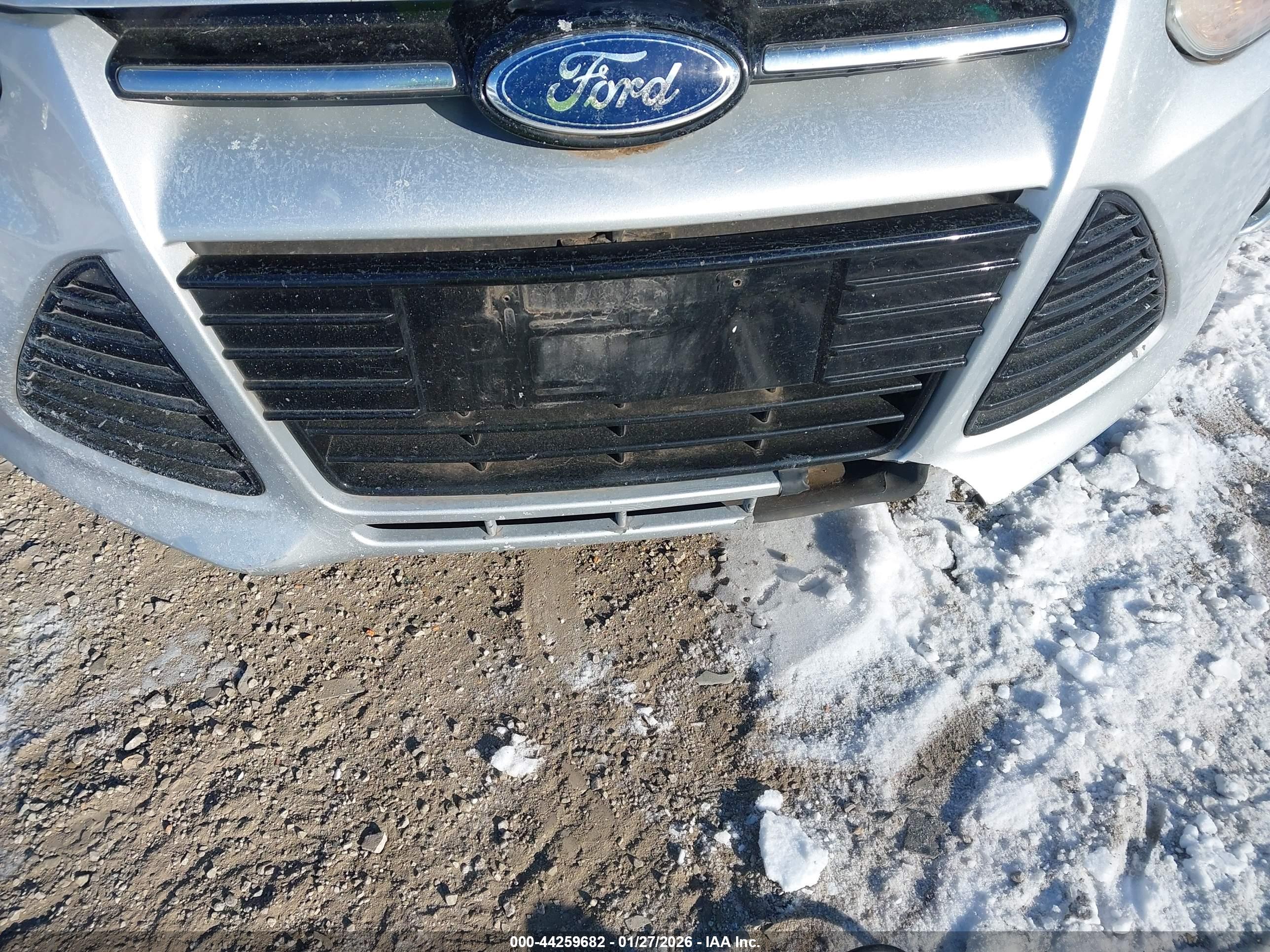 FORD FOCUS image 6