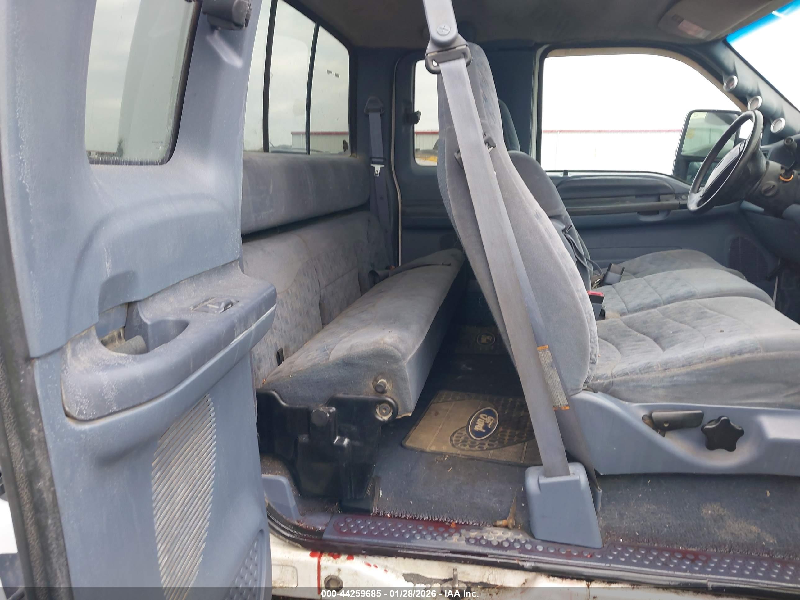 FORD F-250 image 8