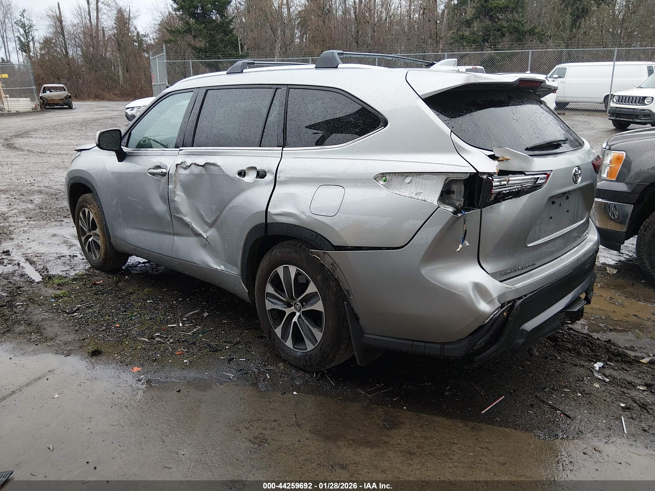 TOYOTA HIGHLANDER image 3