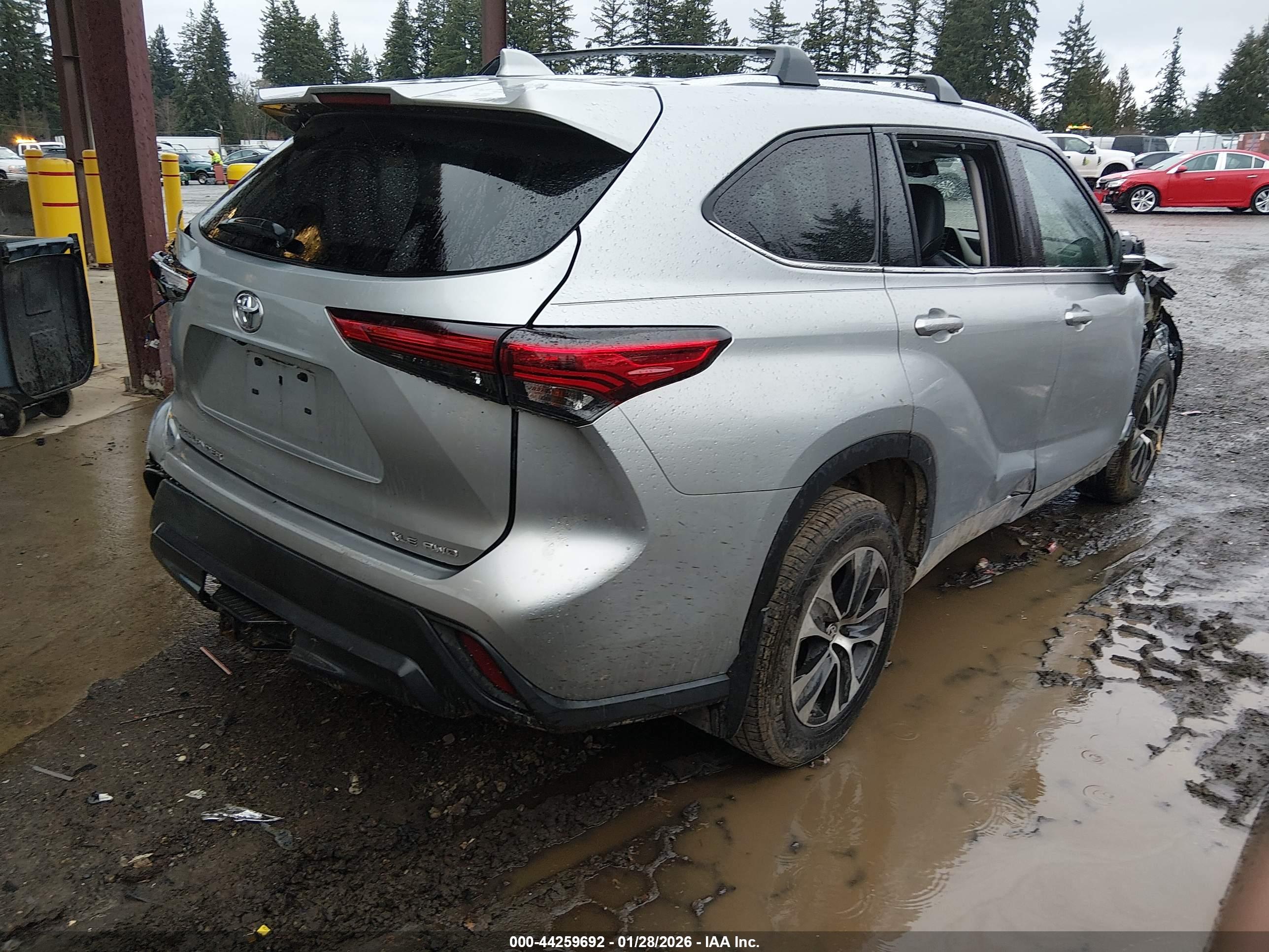 TOYOTA HIGHLANDER image 4