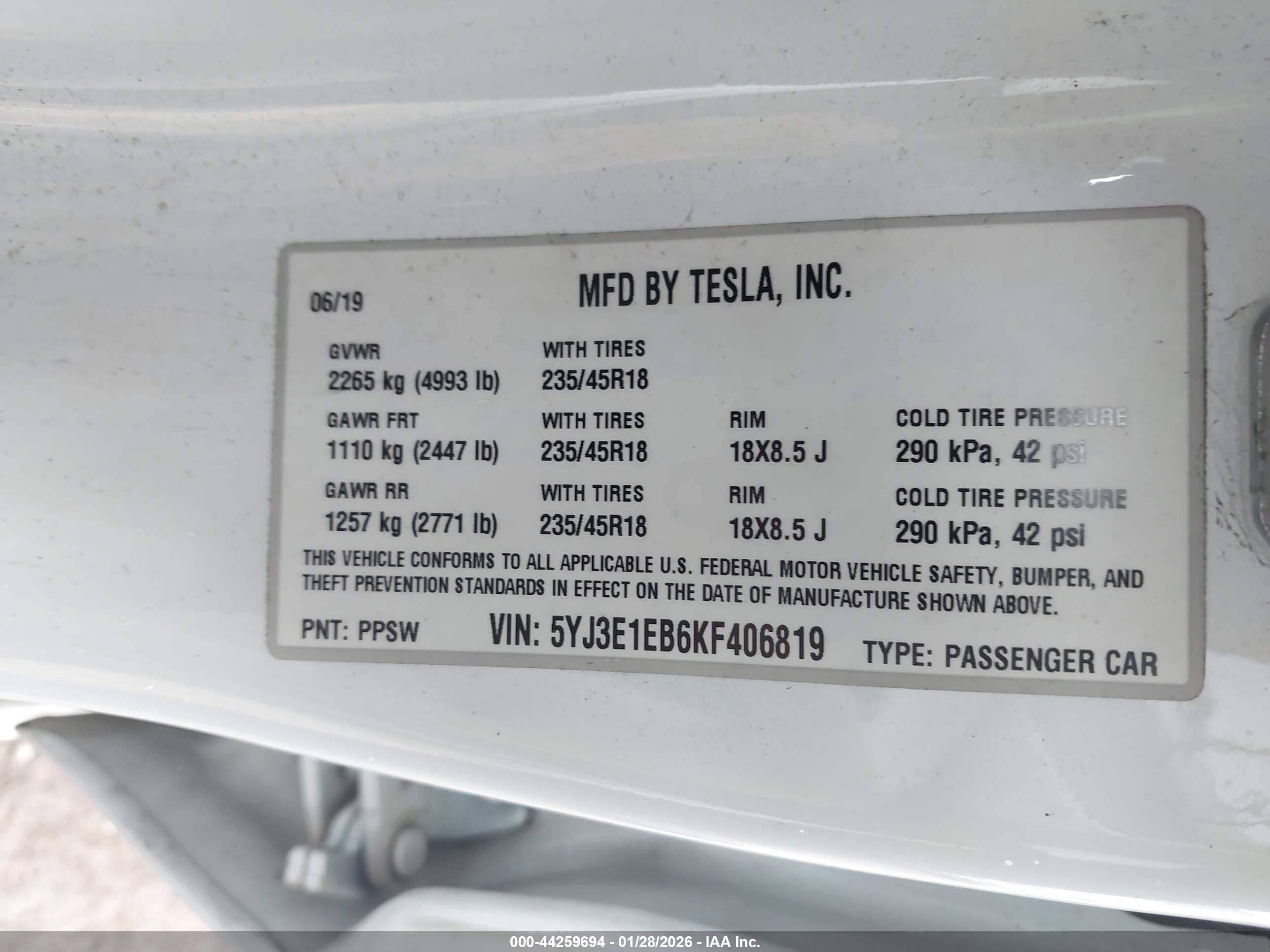 TESLA MODEL image 9
