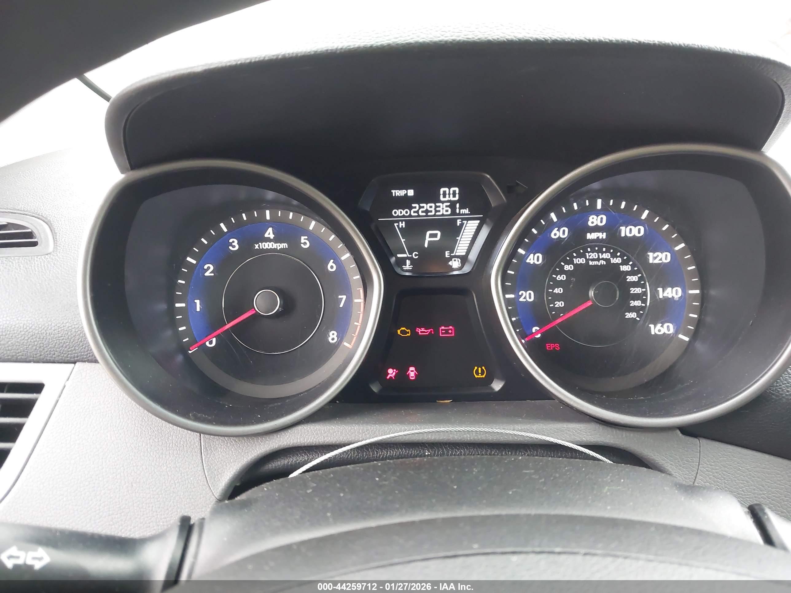 HYUNDAI ELANTRA image 7