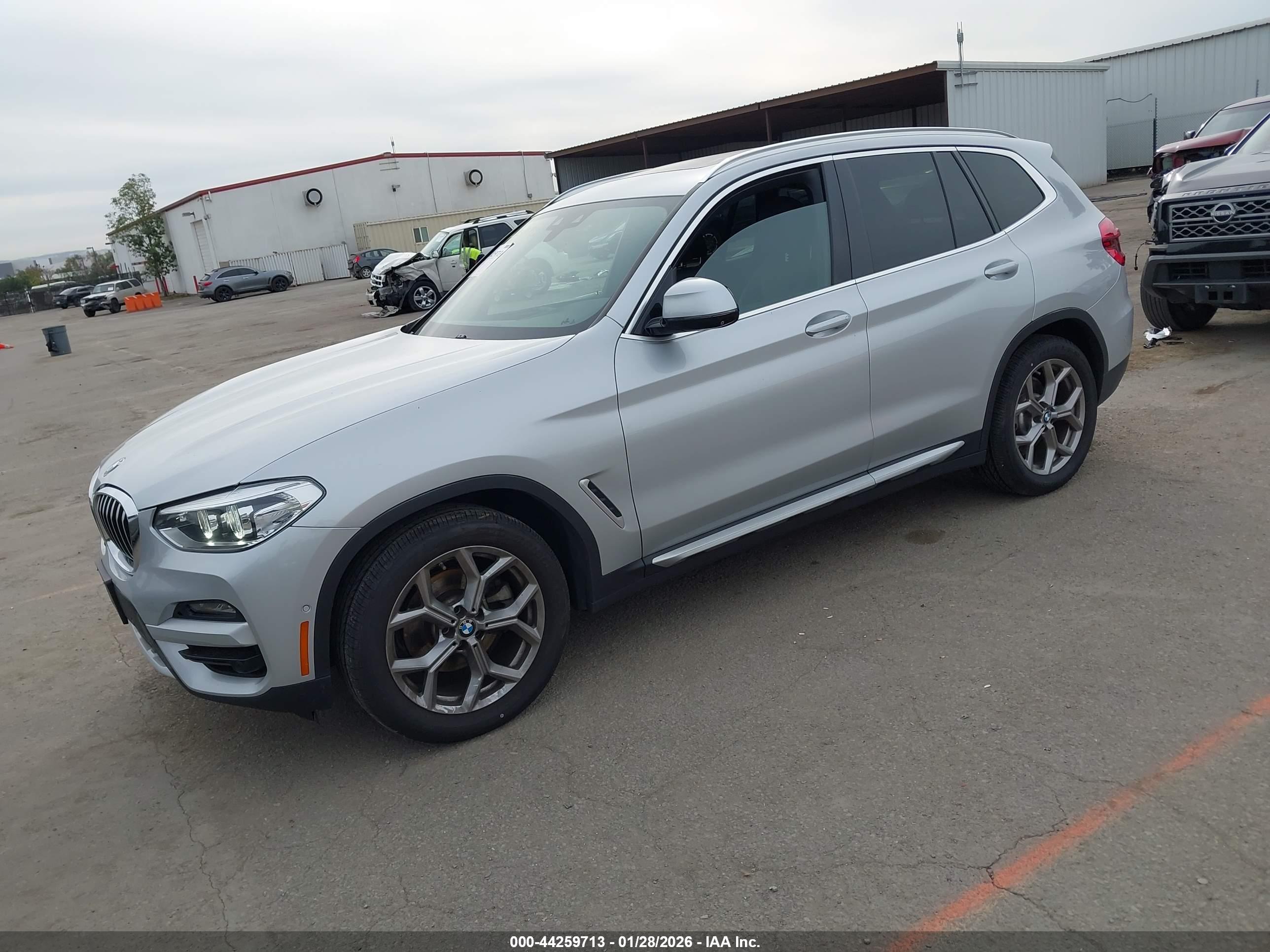 BMW X3 image 2