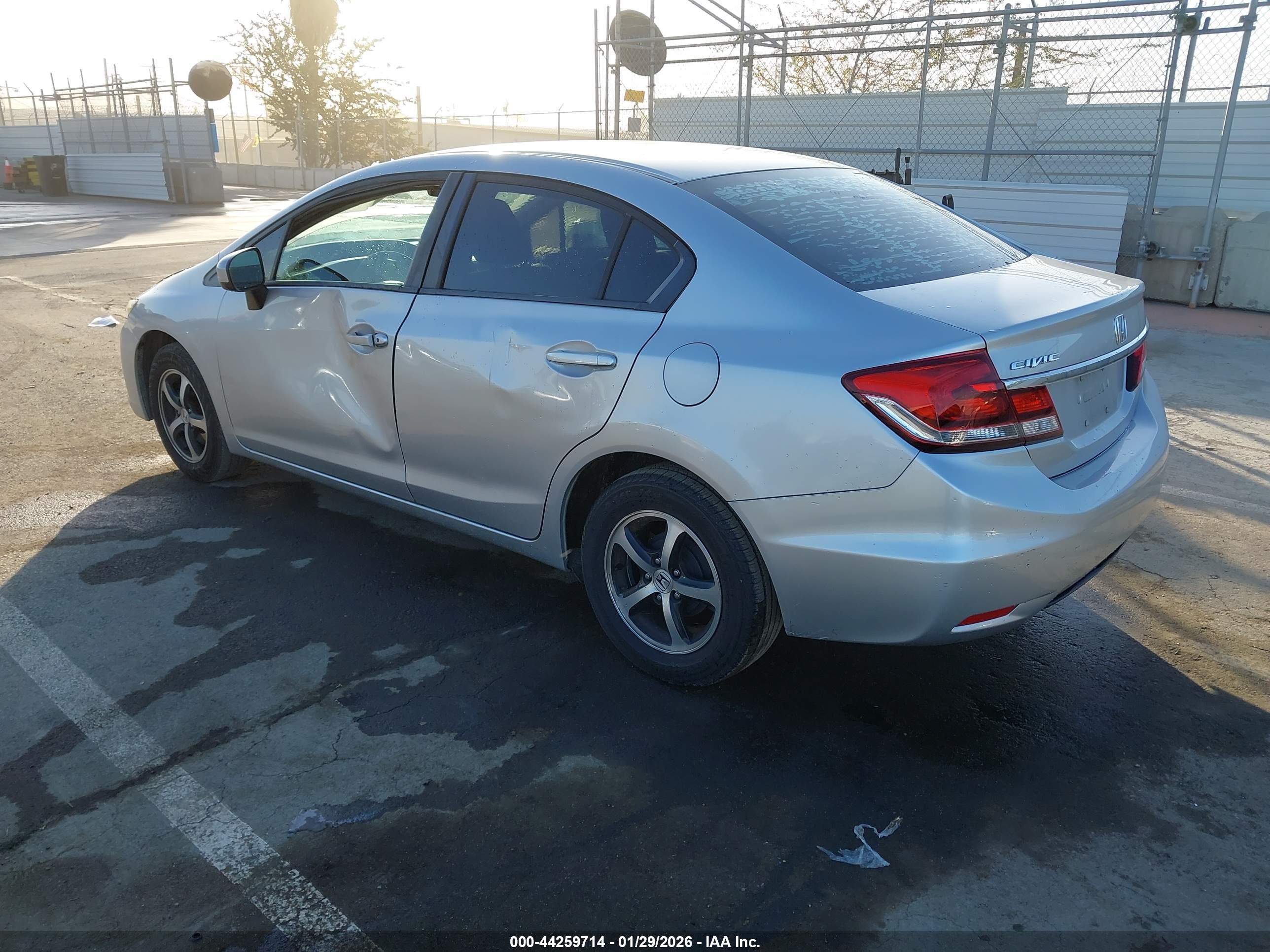 HONDA CIVIC image 3