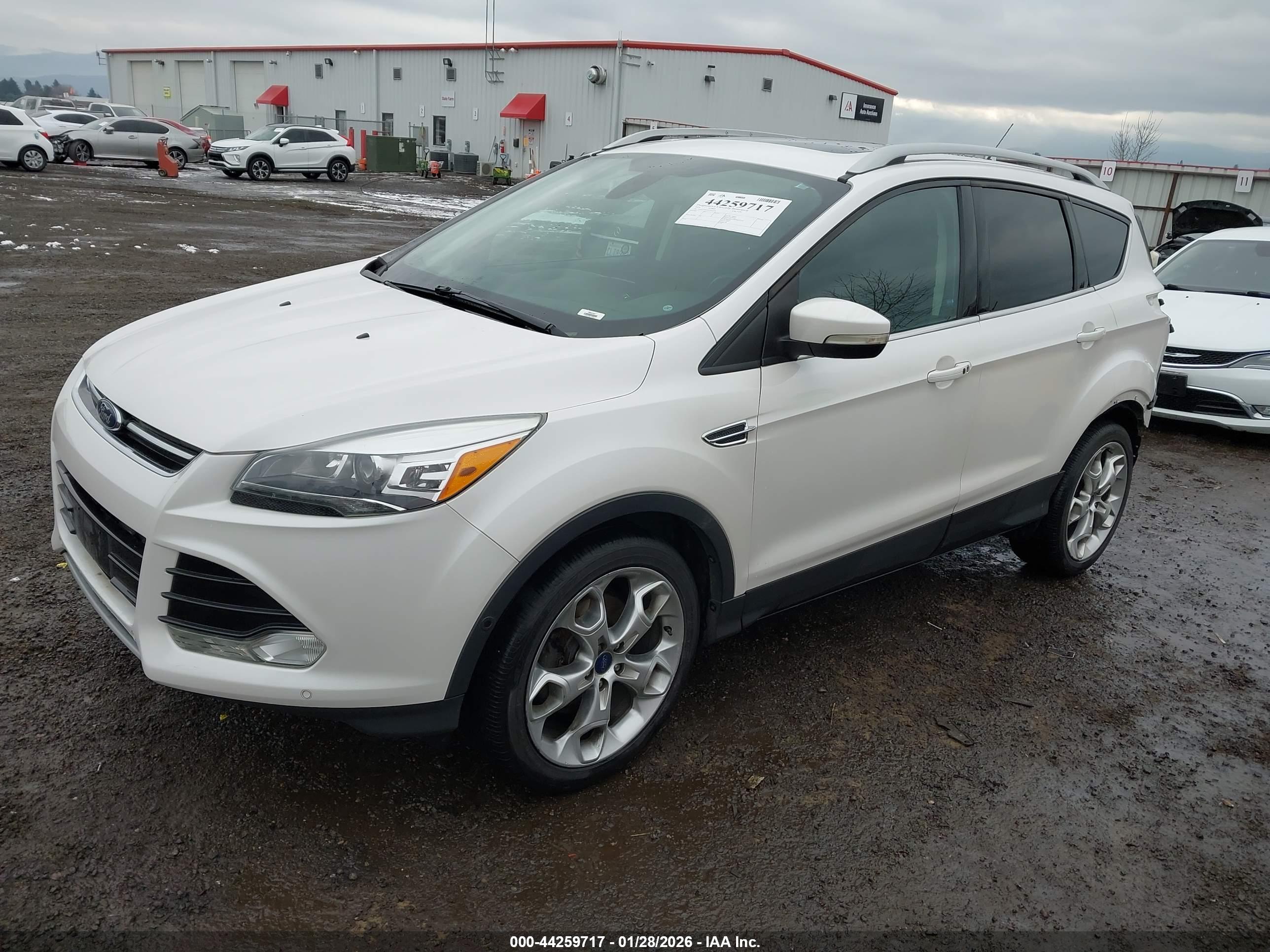 FORD ESCAPE image 2
