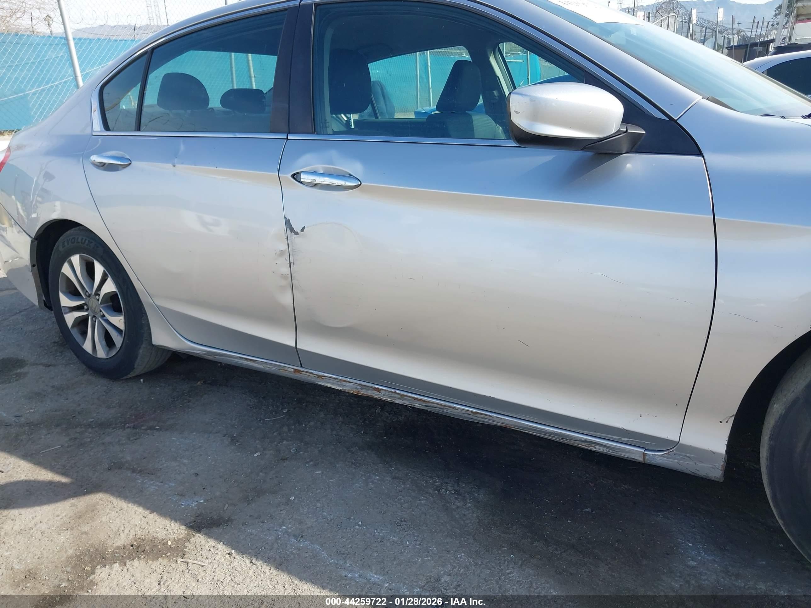 HONDA ACCORD image 6