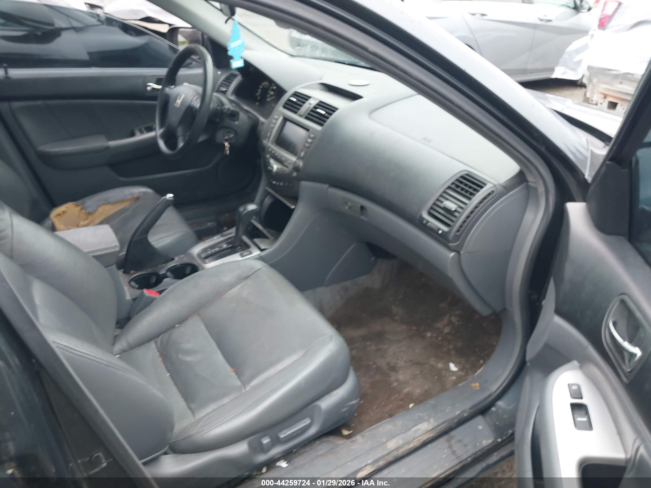 HONDA ACCORD image 5