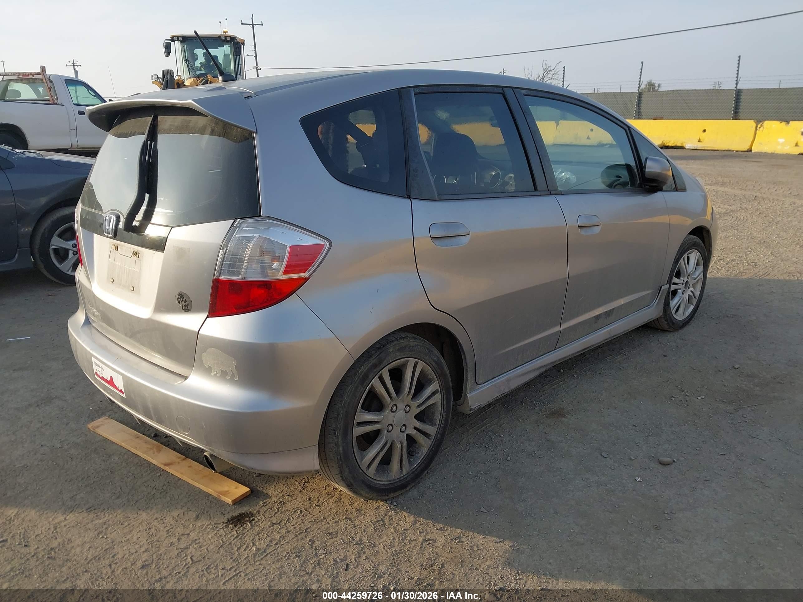 HONDA FIT image 4