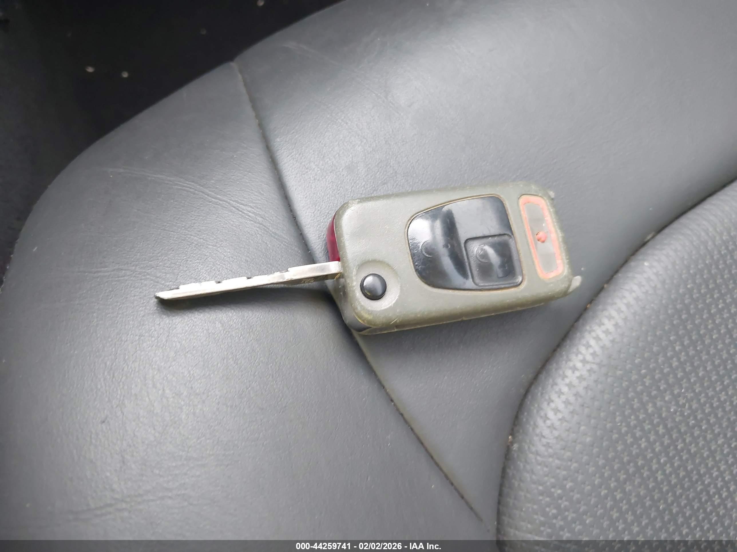 CHRYSLER CROSSFIRE image 11