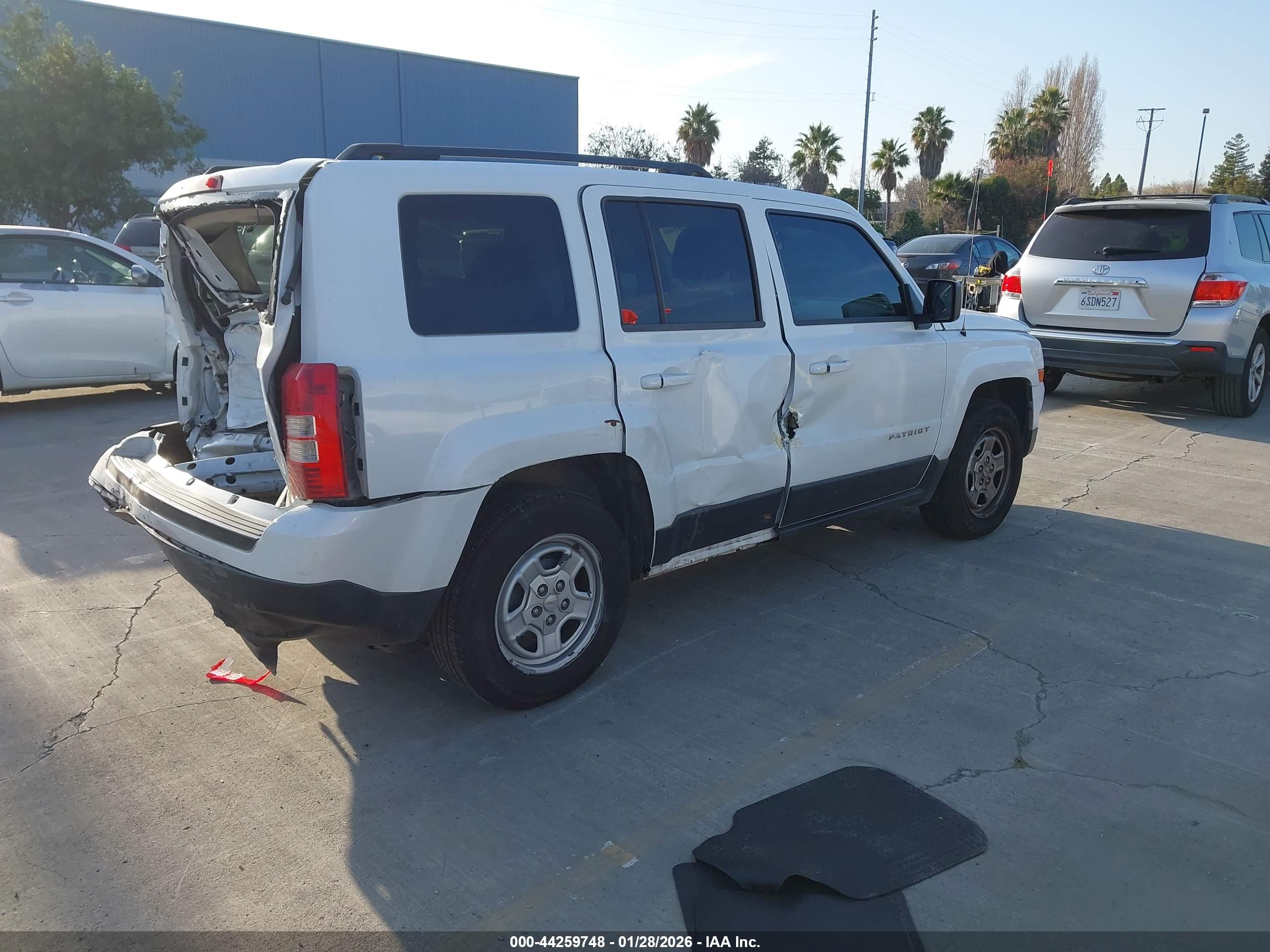 JEEP PATRIOT image 4