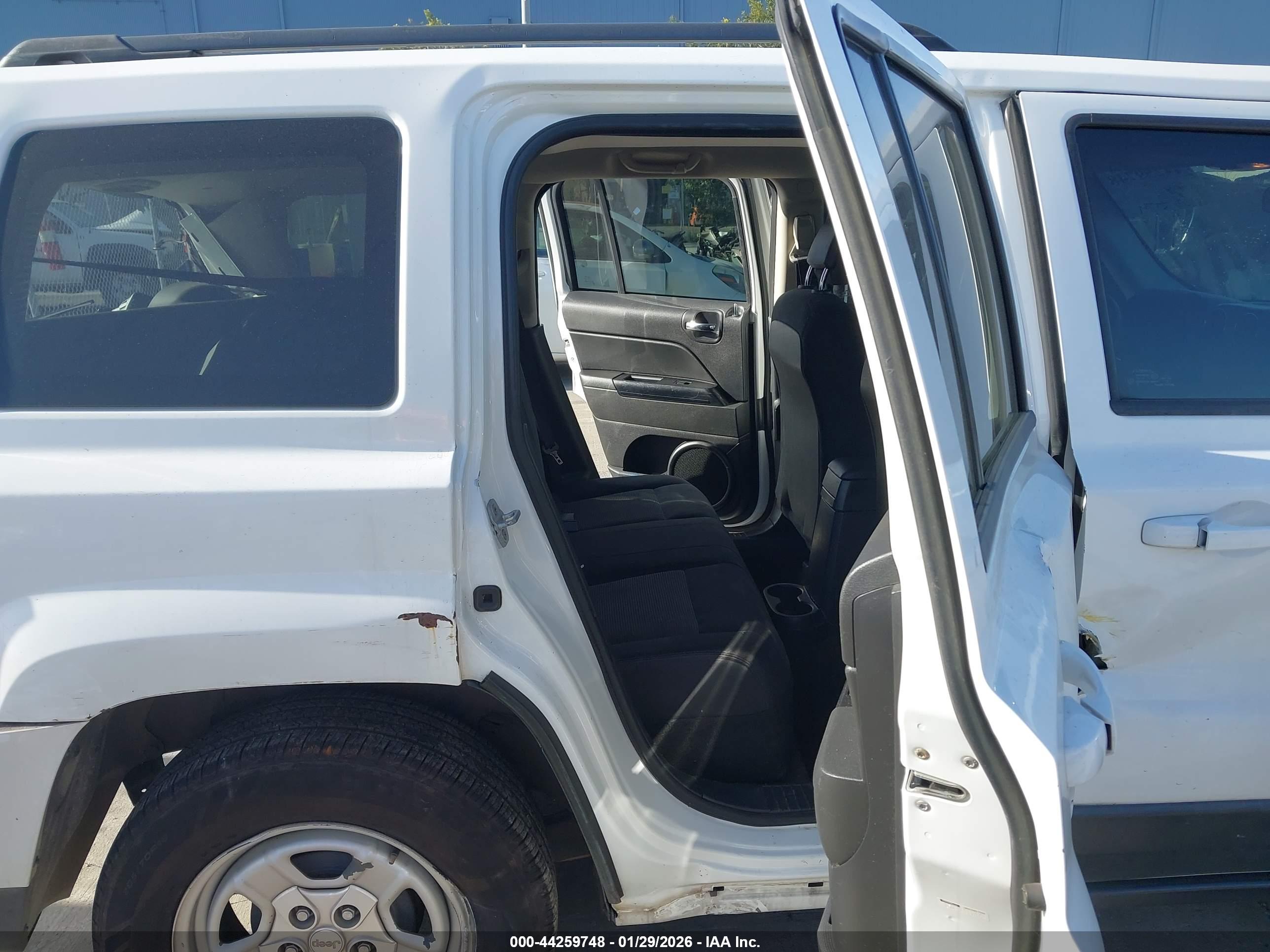 JEEP PATRIOT image 8