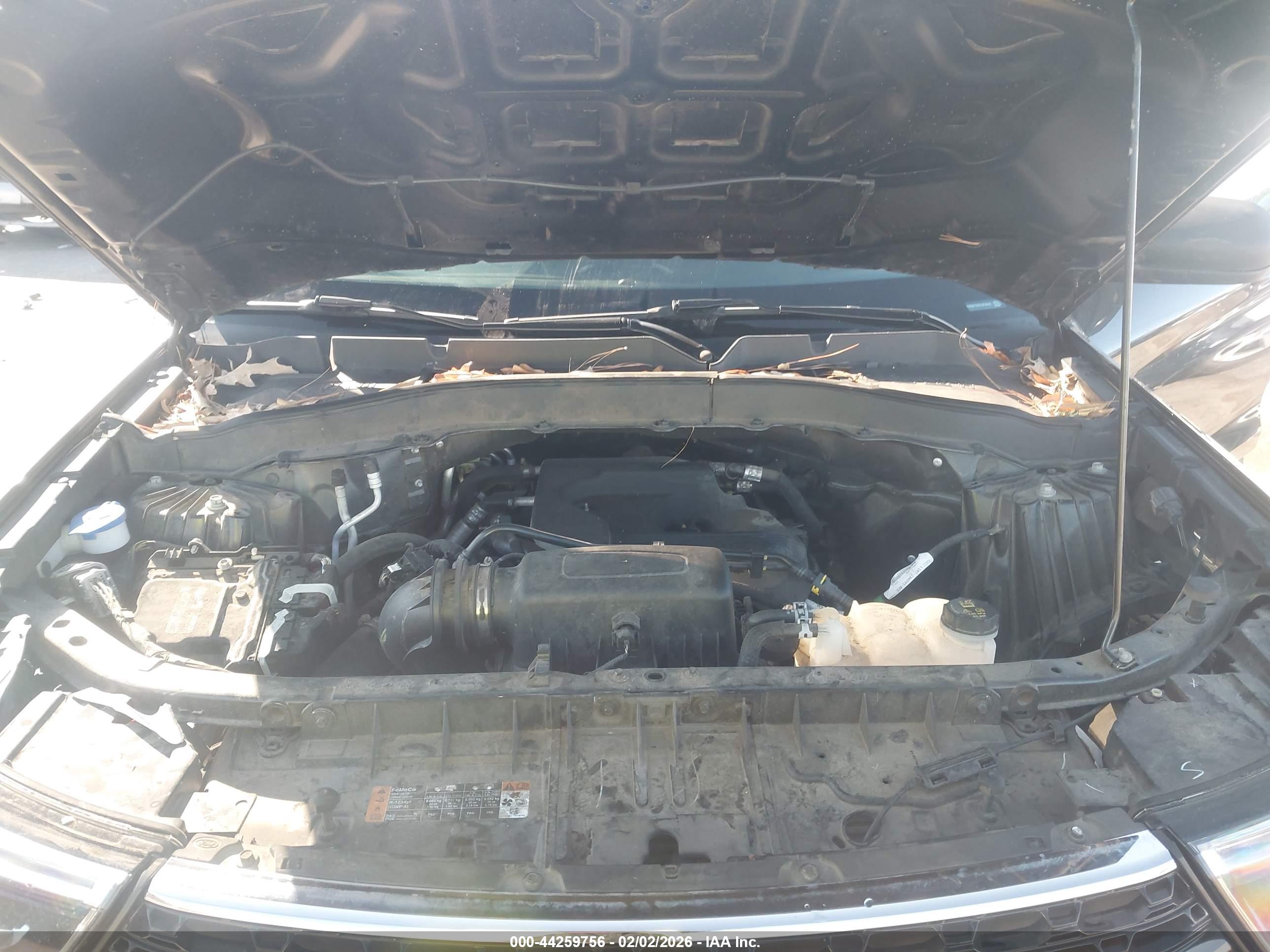FORD EXPLORER image 10