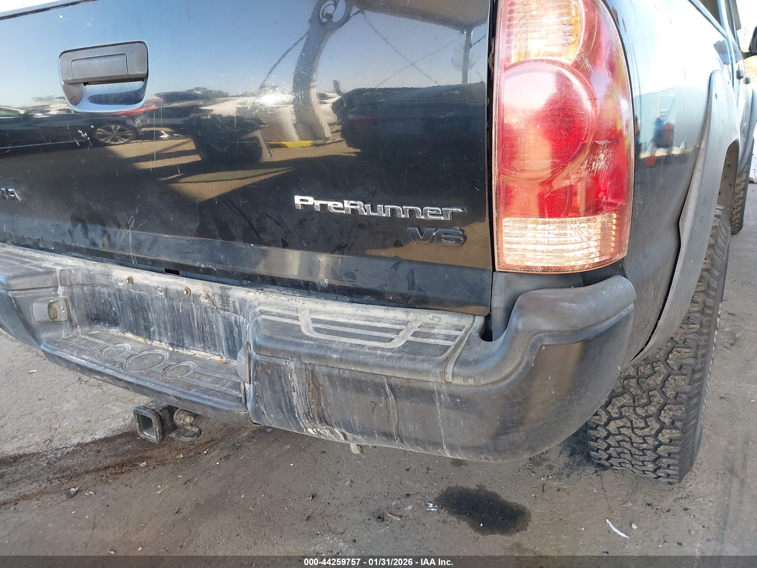 TOYOTA TACOMA image 6