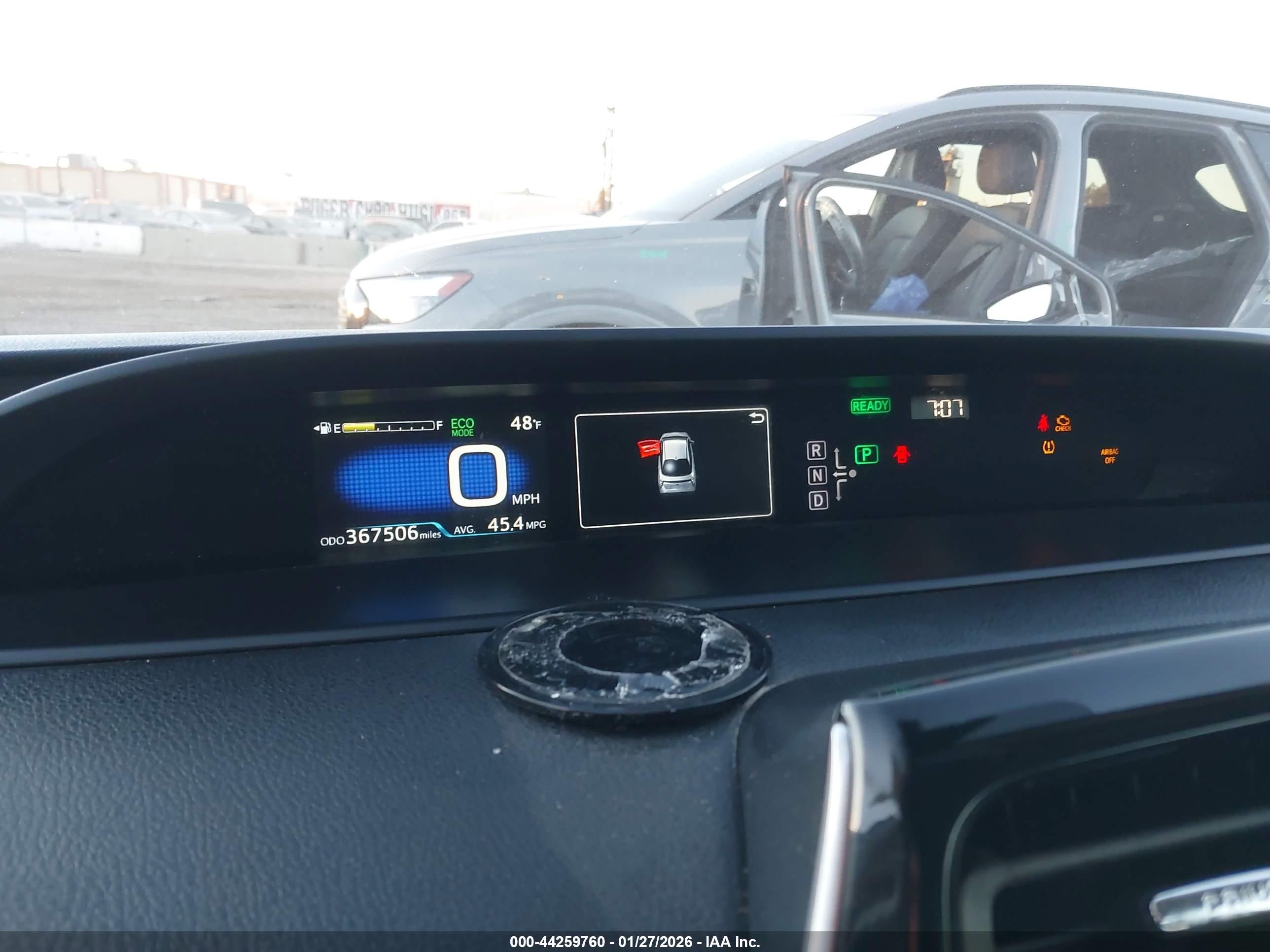 TOYOTA PRIUS image 7