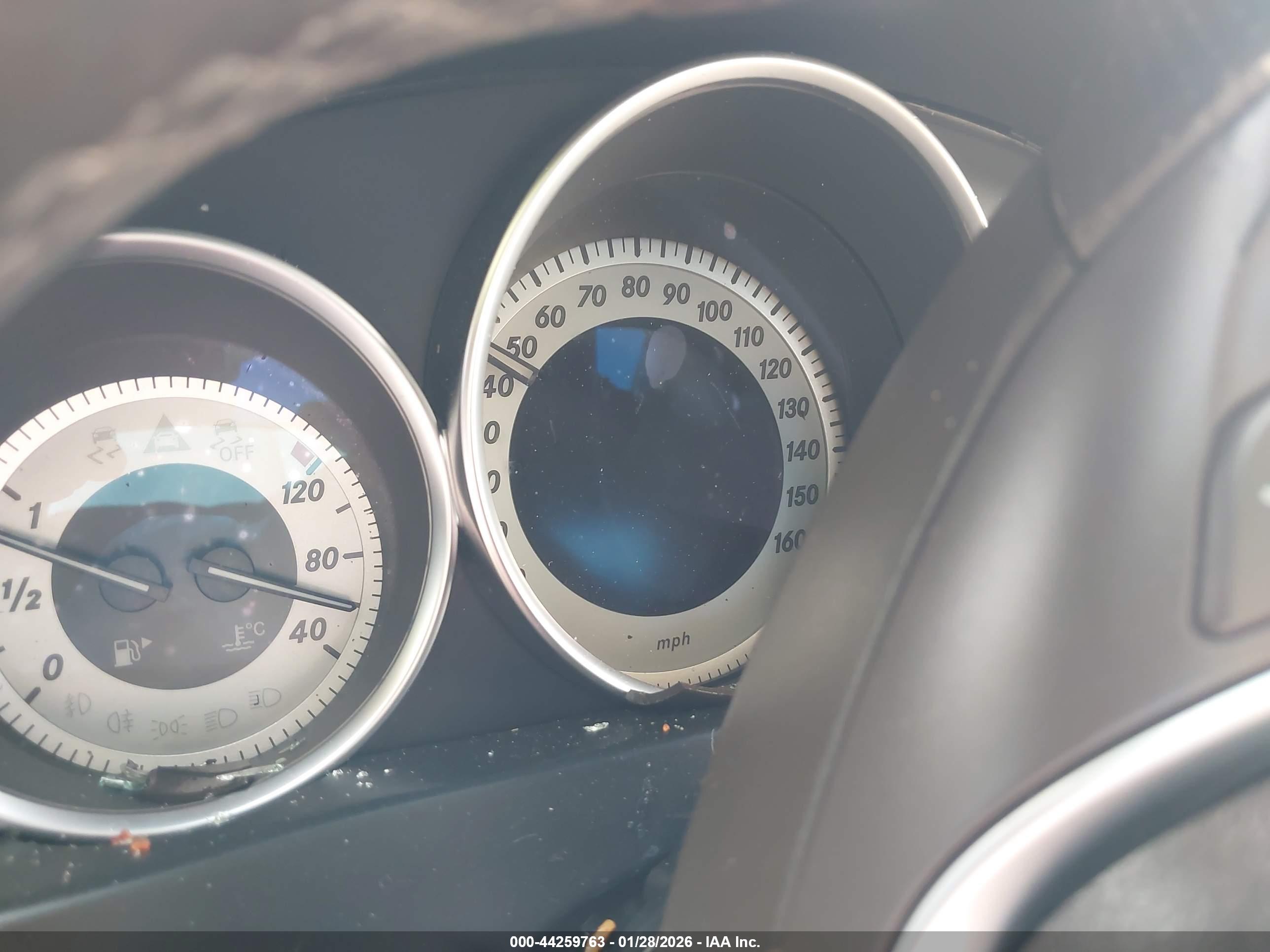 MERCEDES-BENZ C image 7