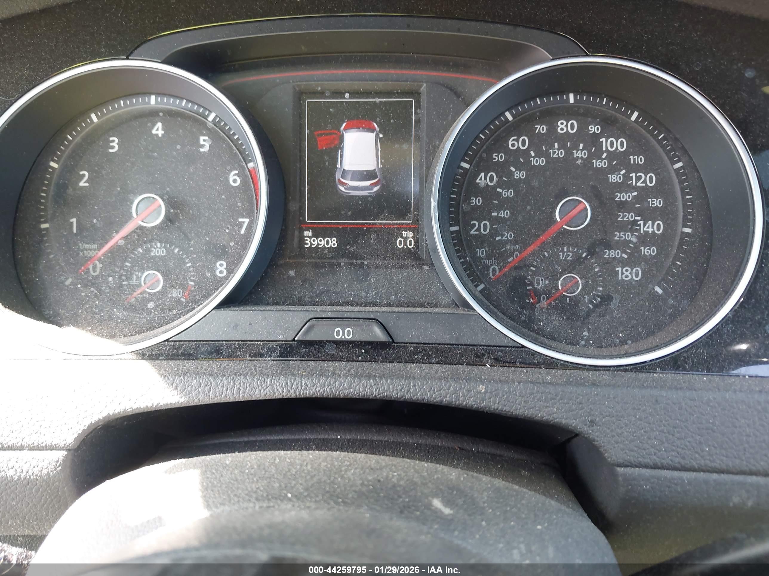 VOLKSWAGEN GOLF image 7