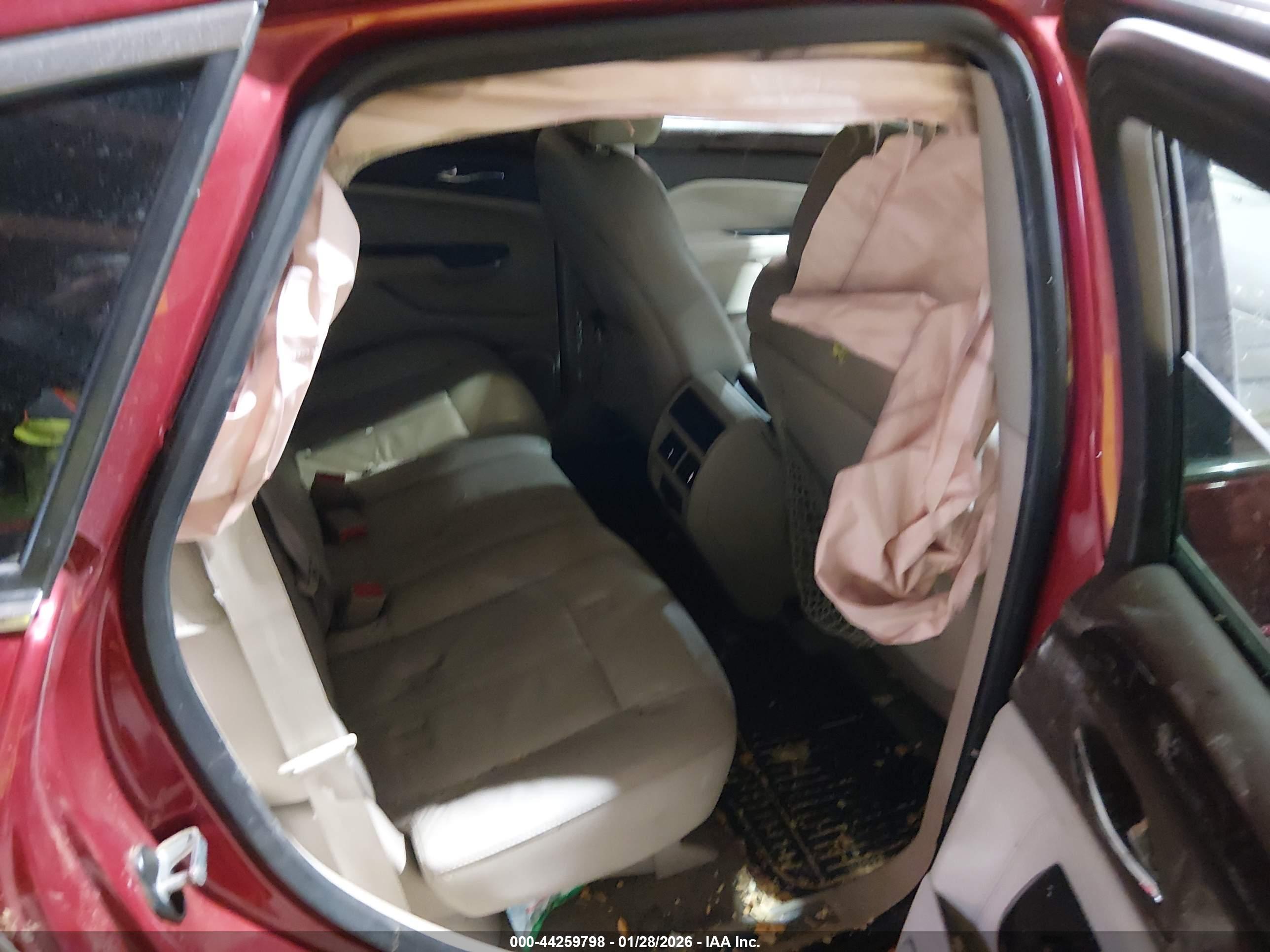 CADILLAC SRX image 8