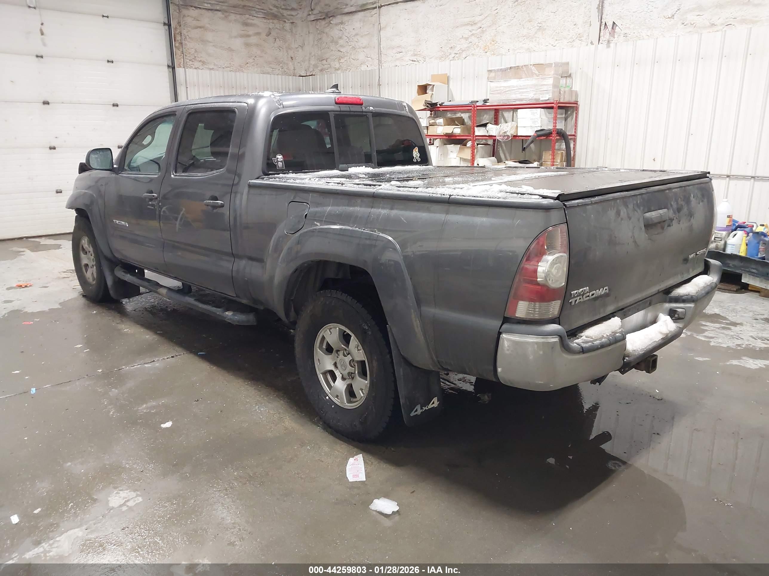 TOYOTA TACOMA image 3
