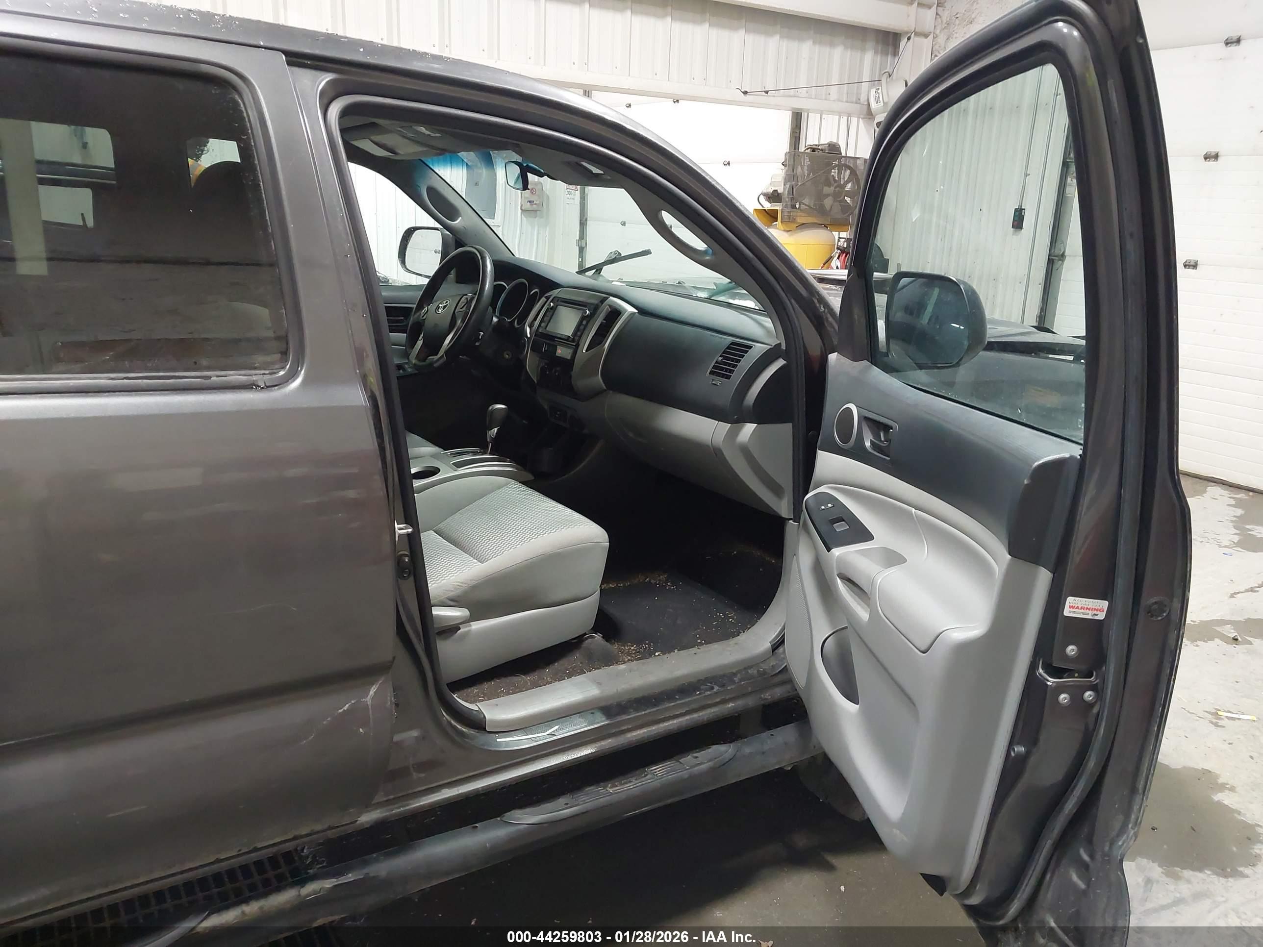 TOYOTA TACOMA image 5