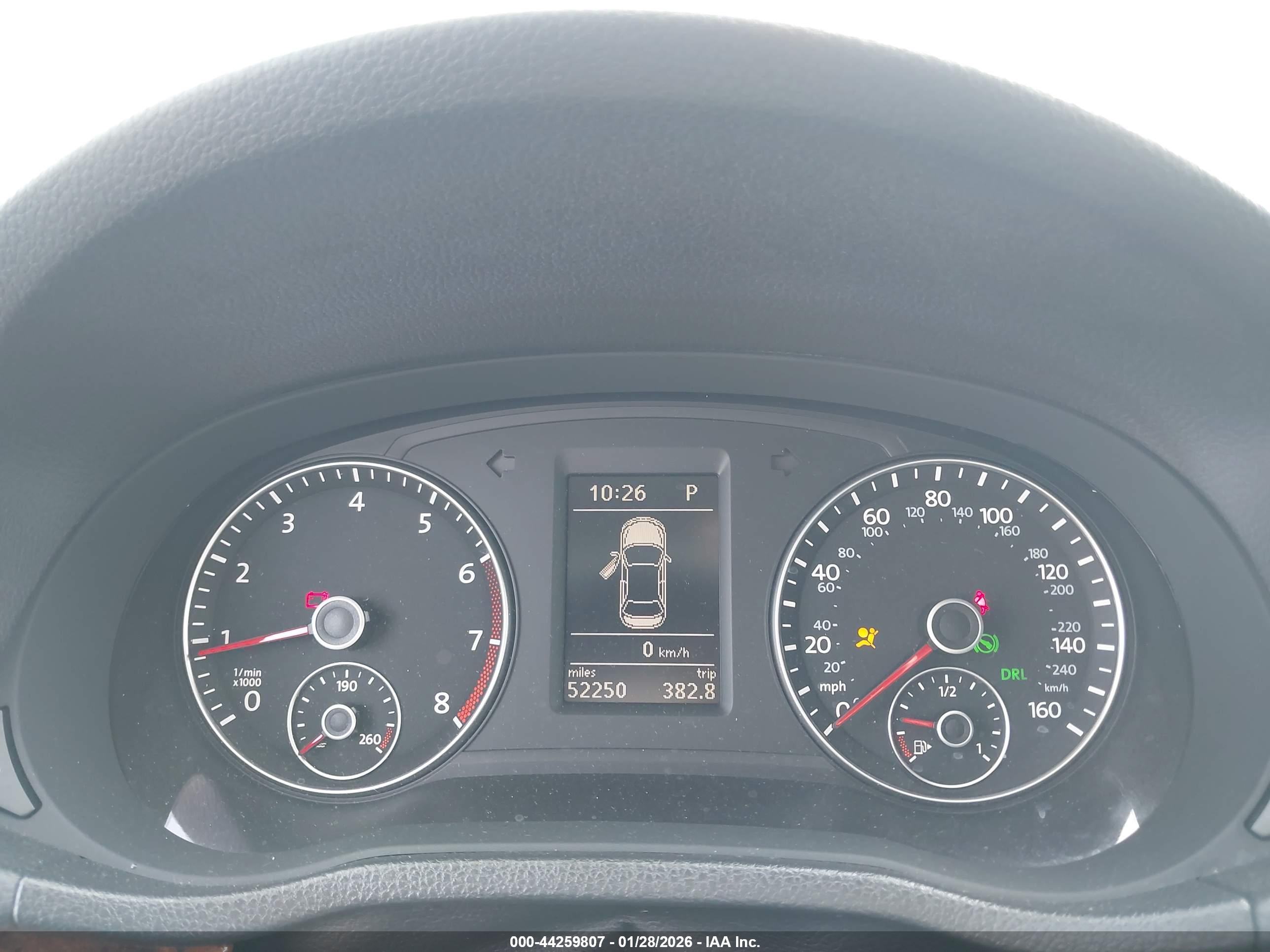 VOLKSWAGEN PASSAT image 7