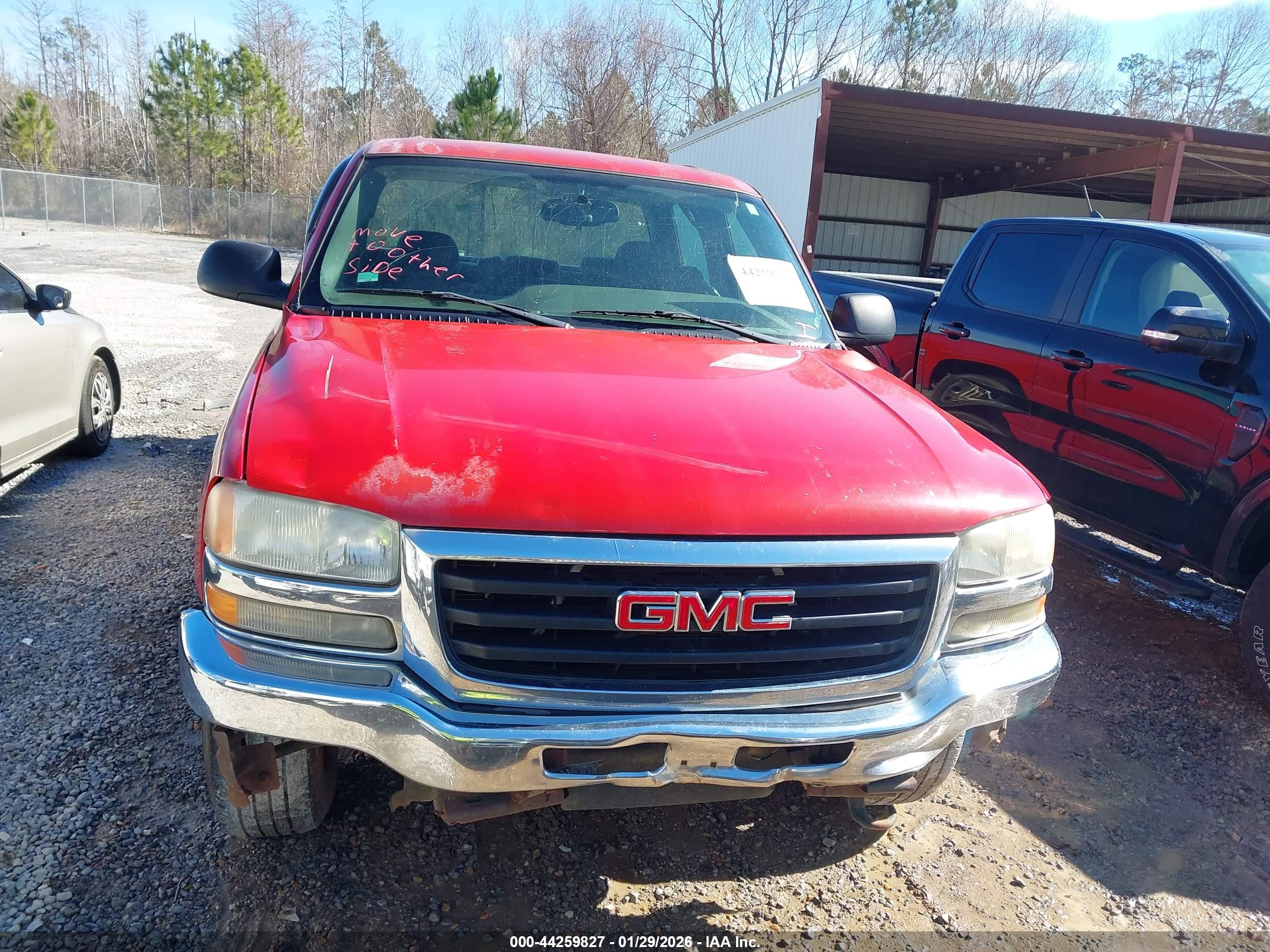 GMC SIERRA image 6