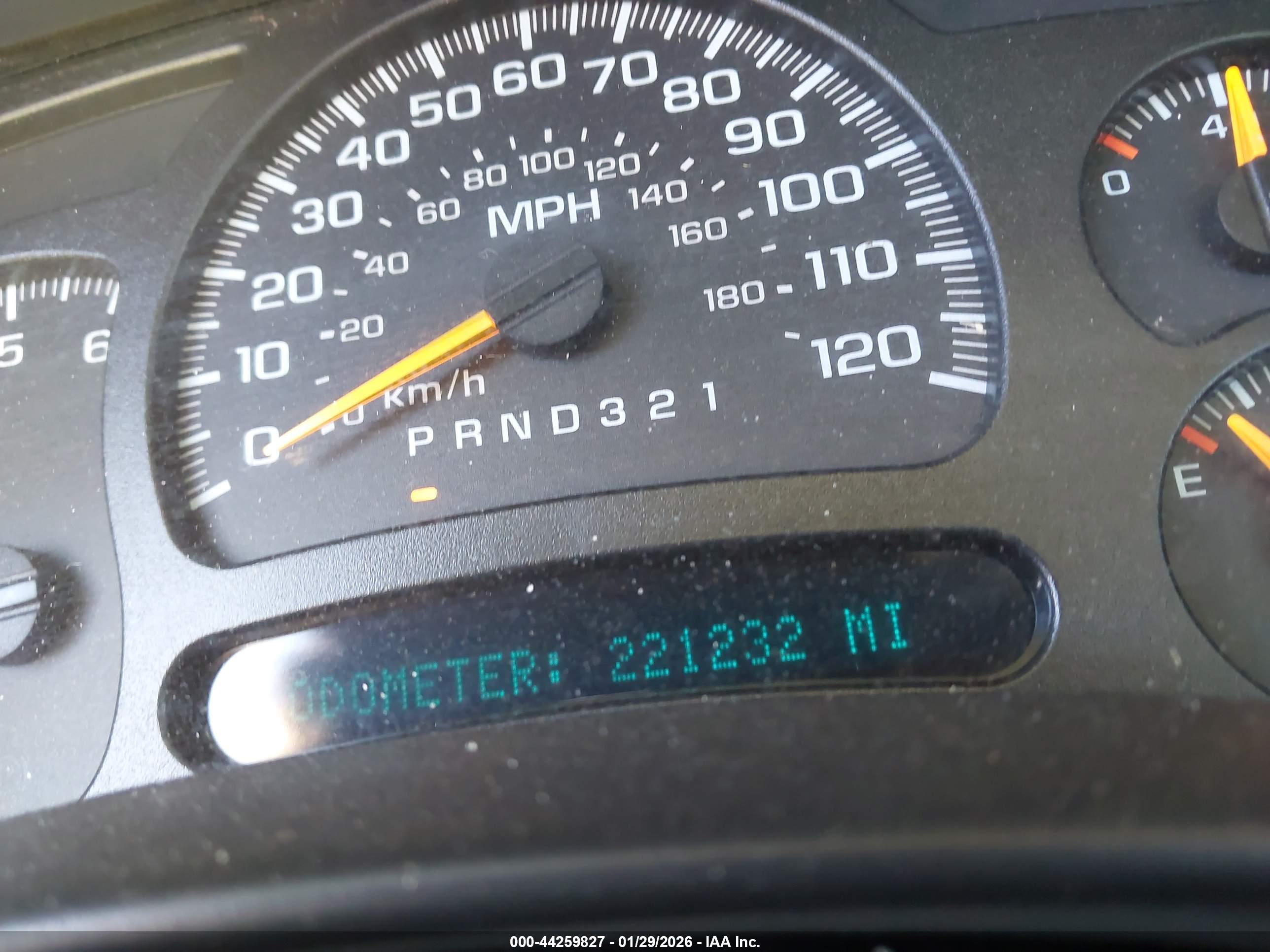 GMC SIERRA image 7