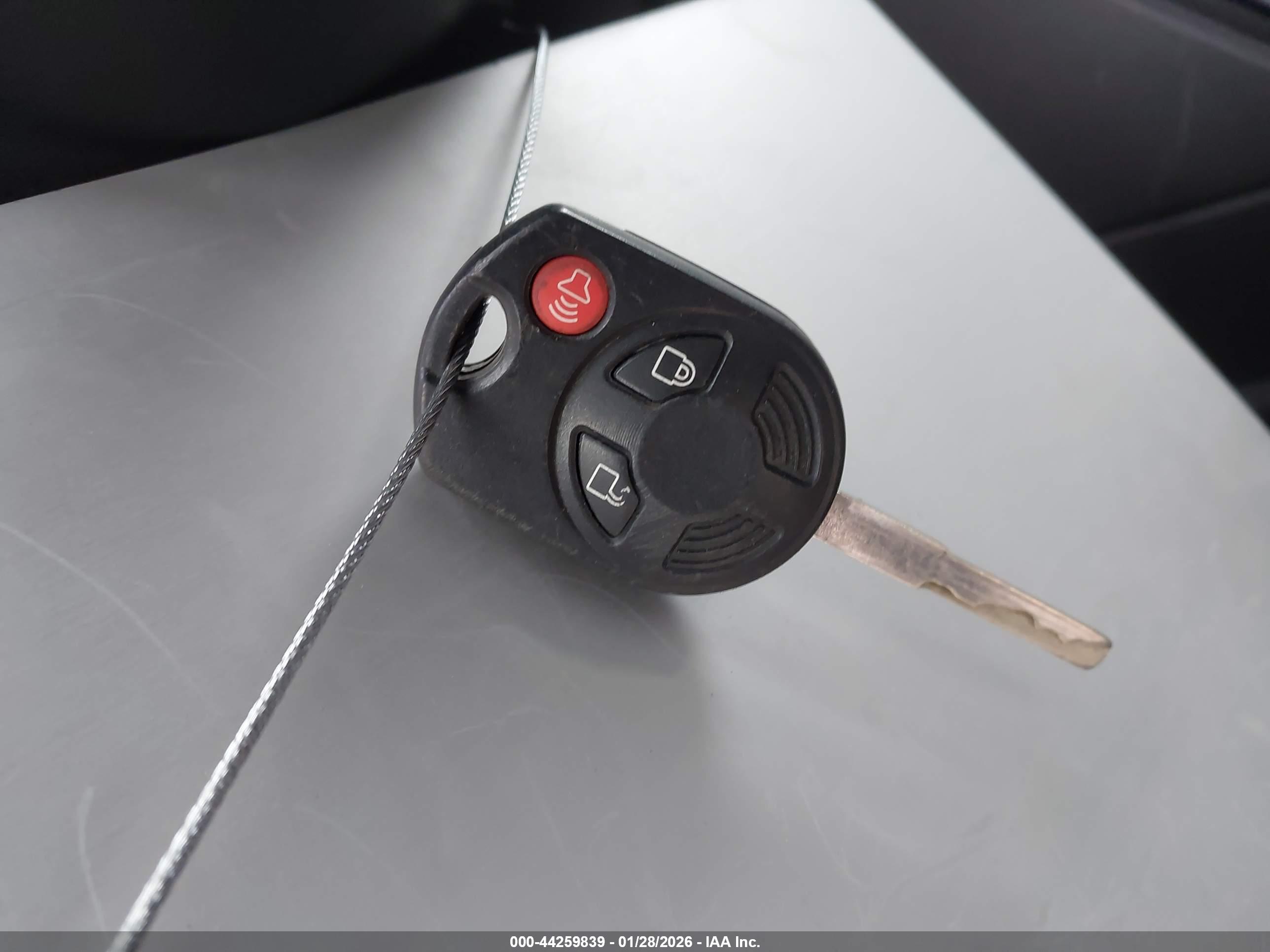 FORD ESCAPE image 11
