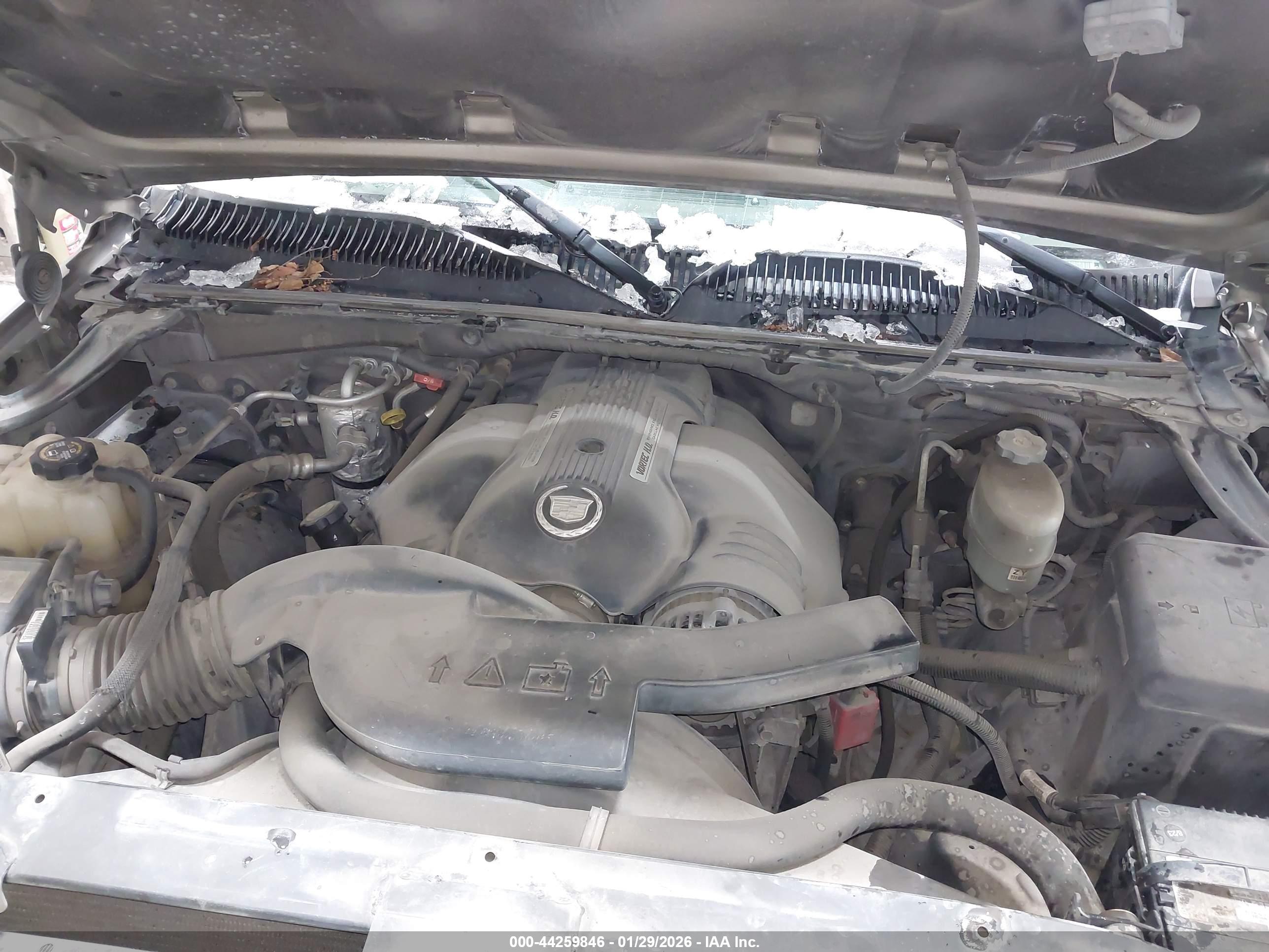 CADILLAC ESCALADE image 10