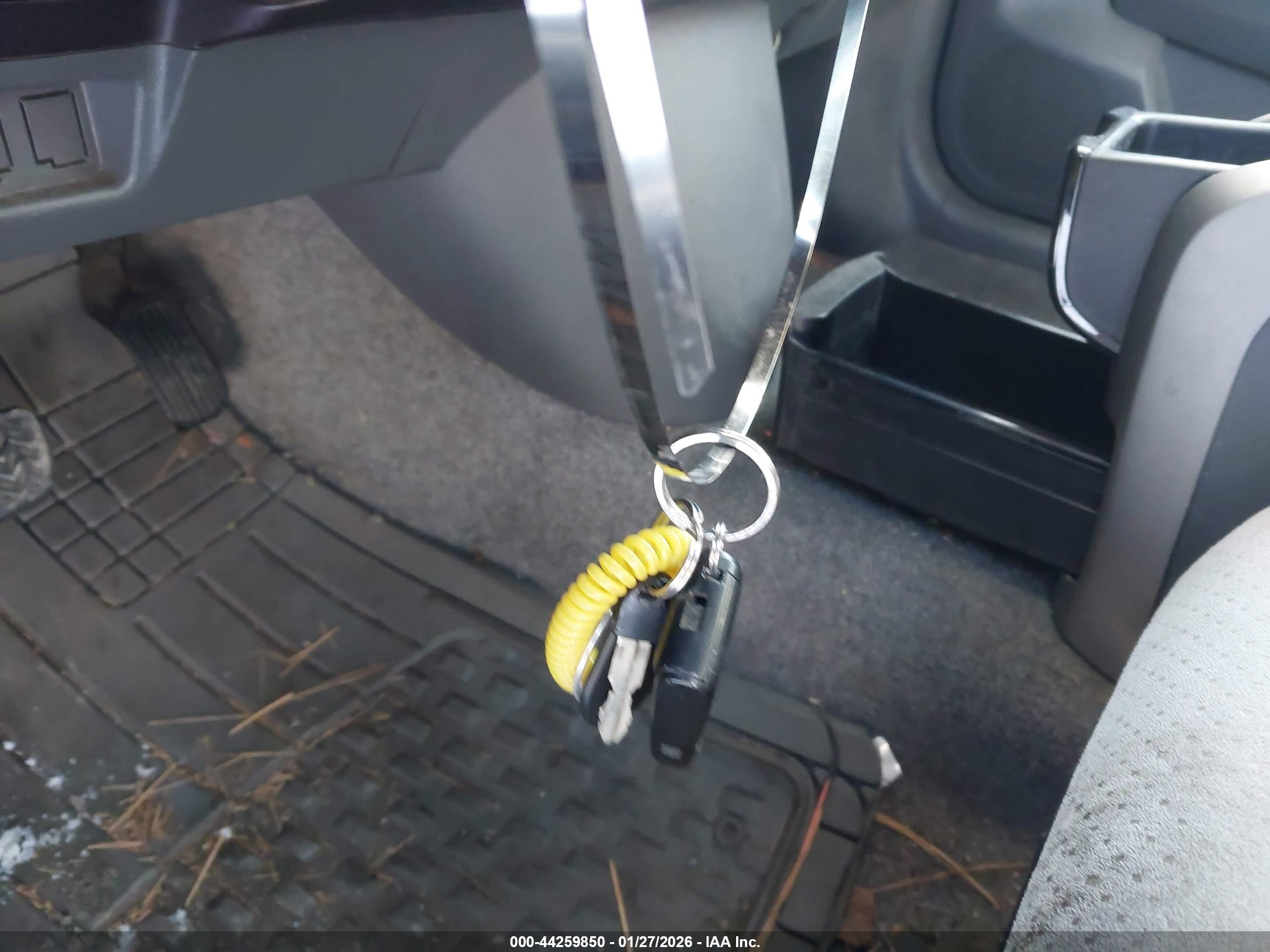TOYOTA PRIUS image 11