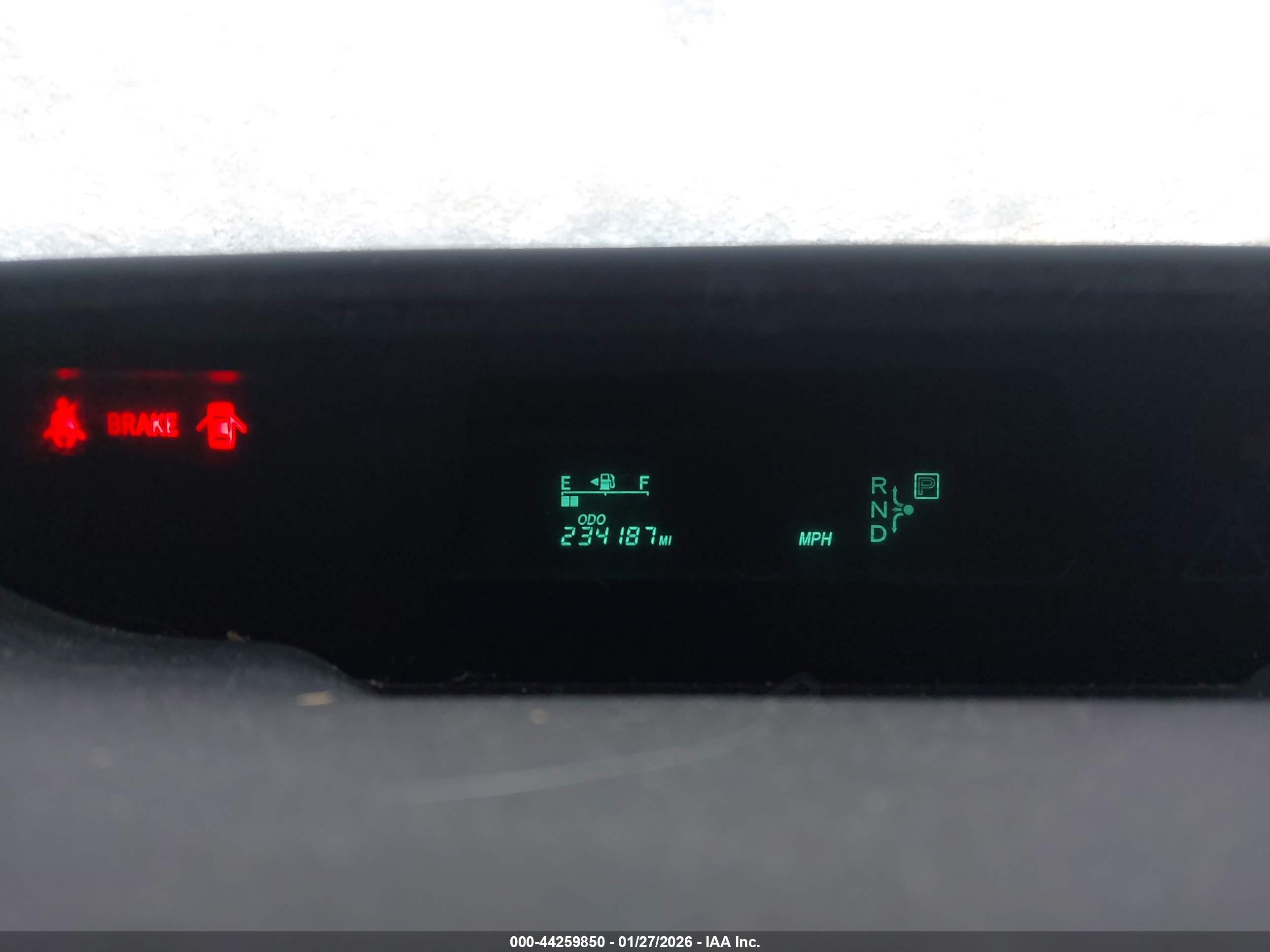 TOYOTA PRIUS image 7