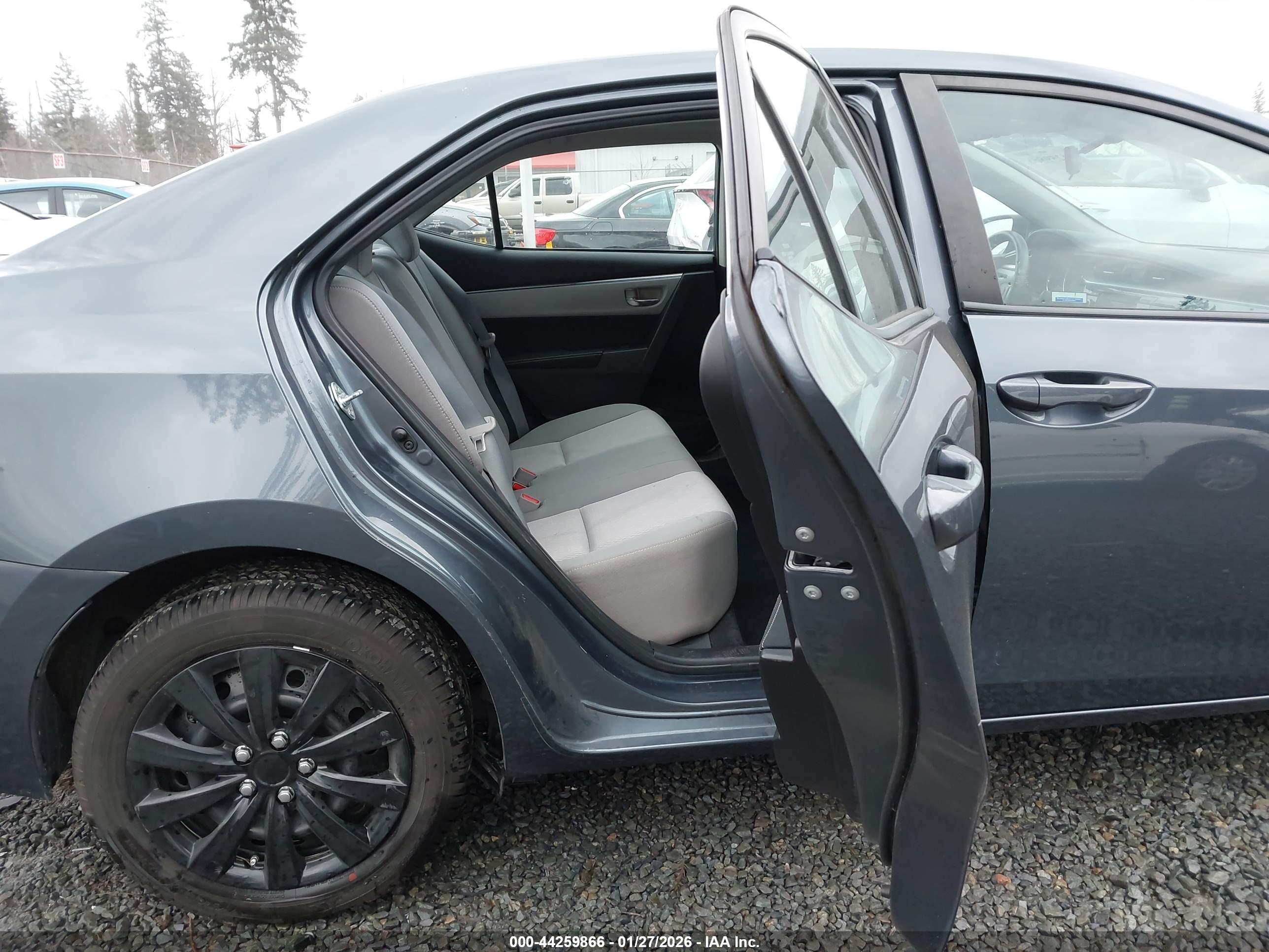 TOYOTA COROLLA image 8