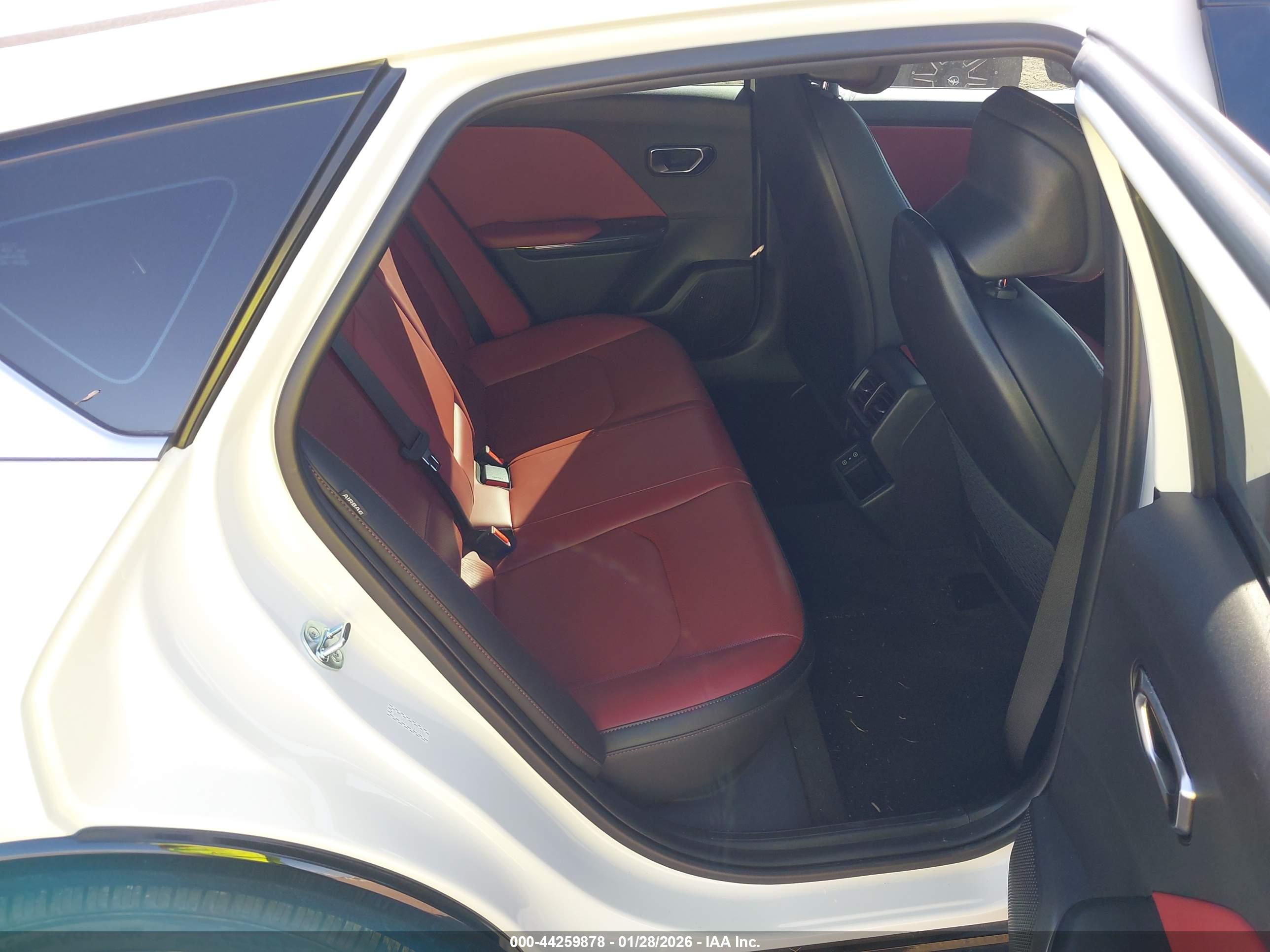 KIA K4 image 8